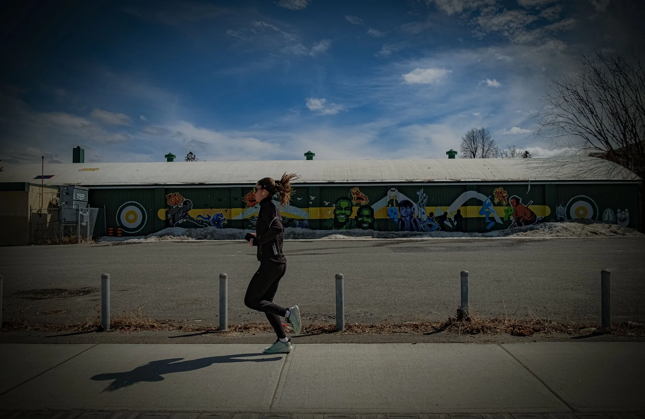 Runner_on_Scott_Street_Ottawa_DSCF1260 copie.jpg