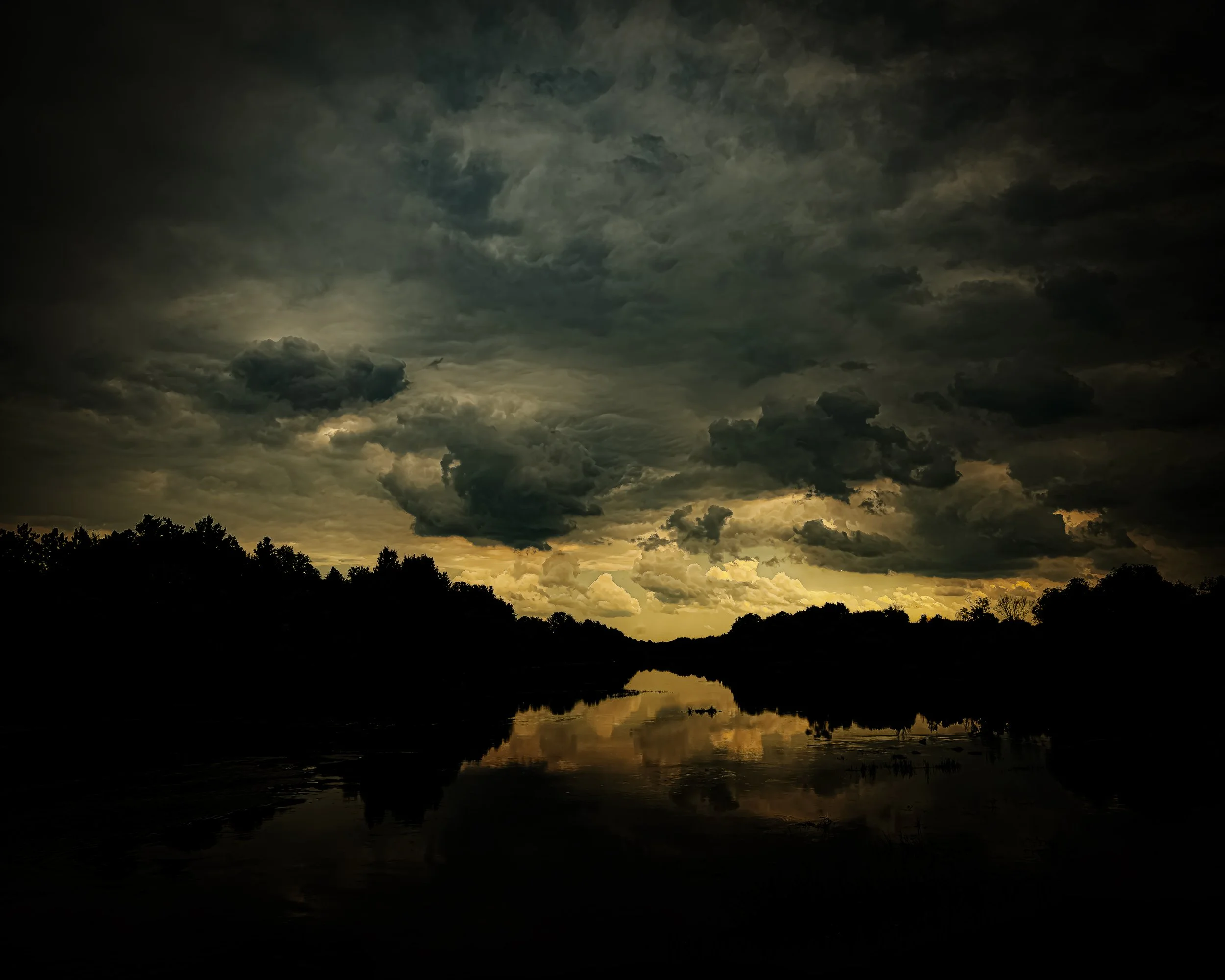 OWAA_Apocalyptic_Sky_Mississipi_River_Blakeney_Ontario_D850506-copie.jpg