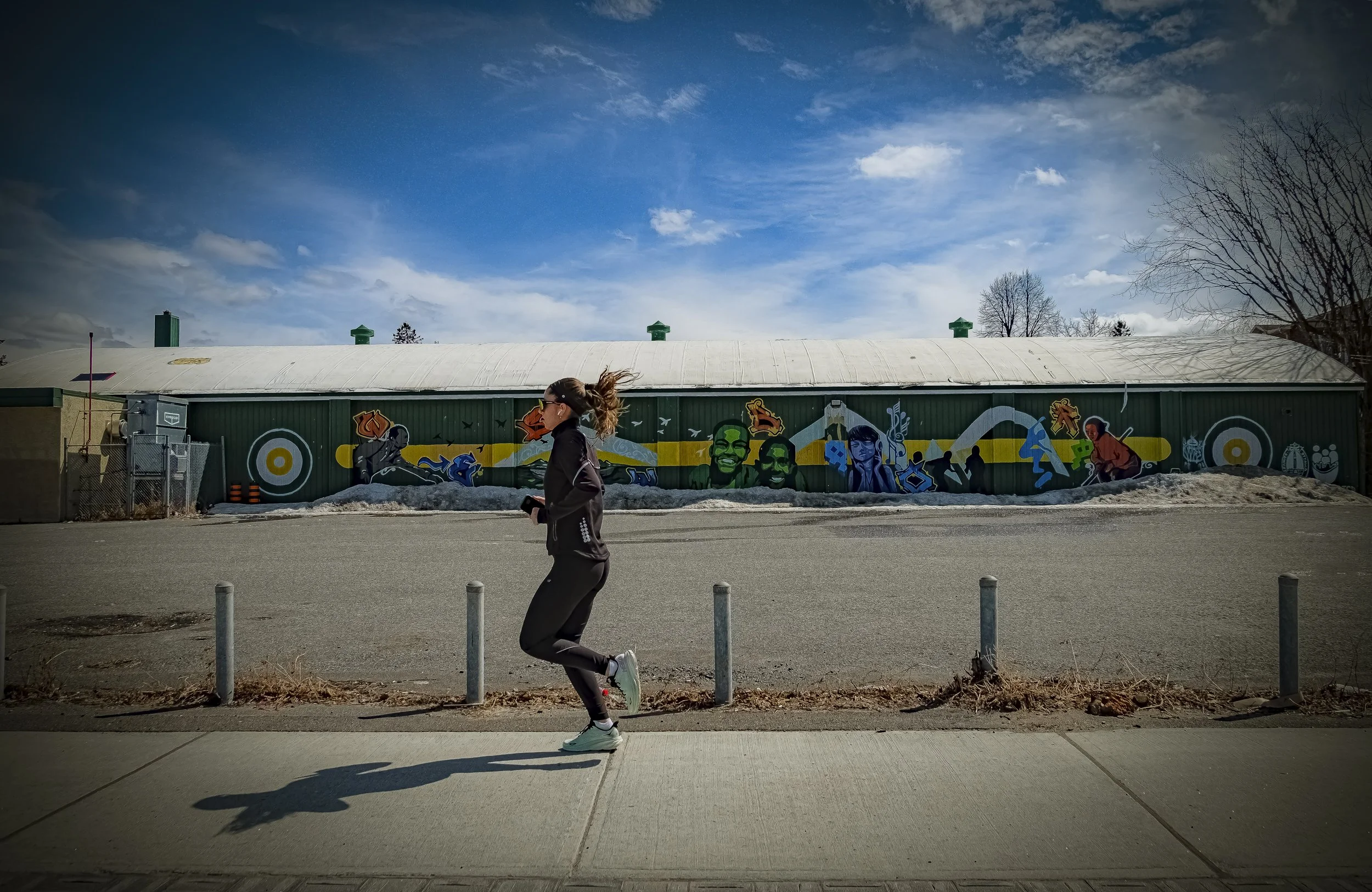Runner_on_Scott_Street_Ottawa_DSCF1260 copie copy.jpg