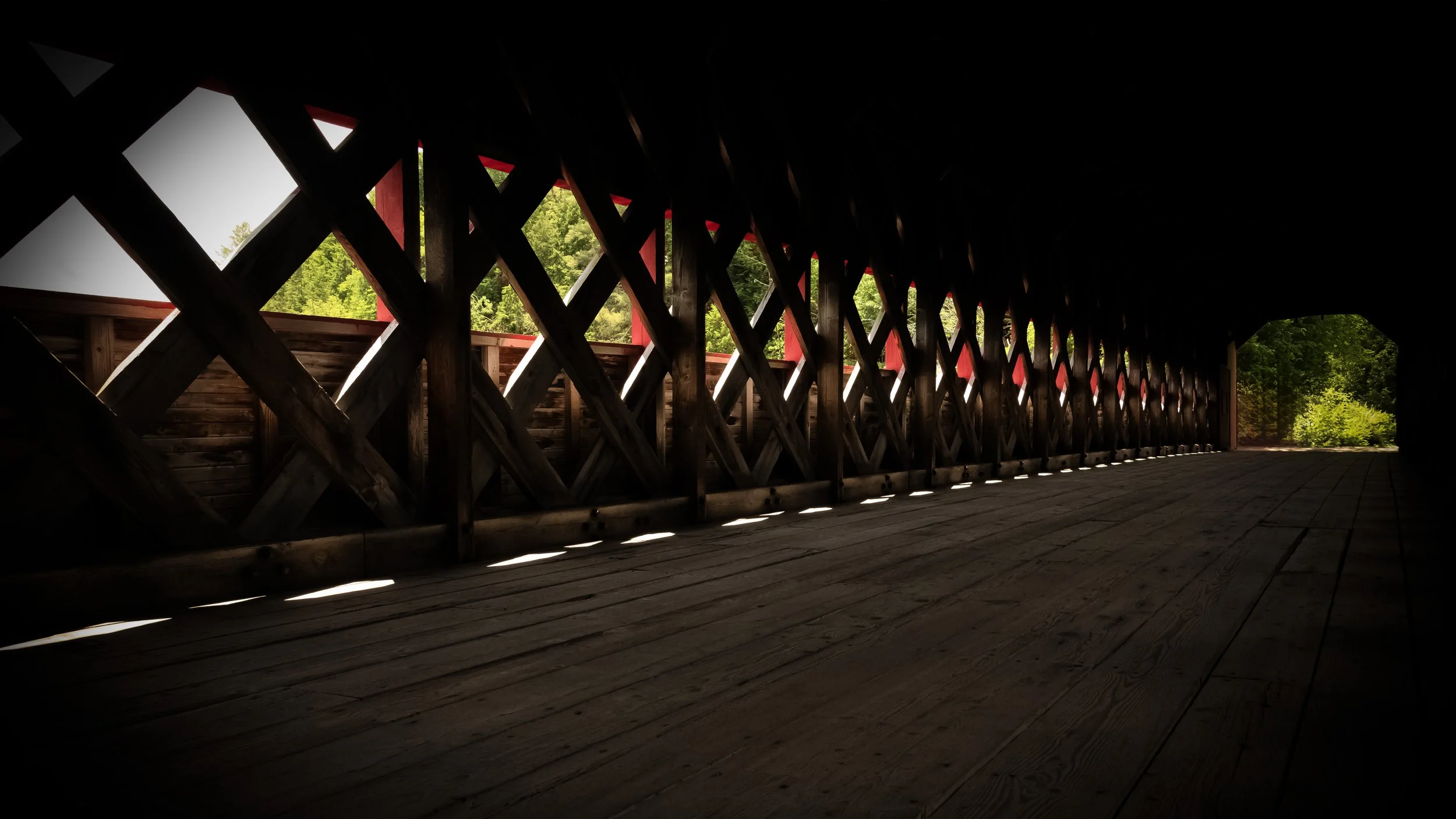 Wakefield_Covered_Bridge_D850327 copie 16_x_9.jpg