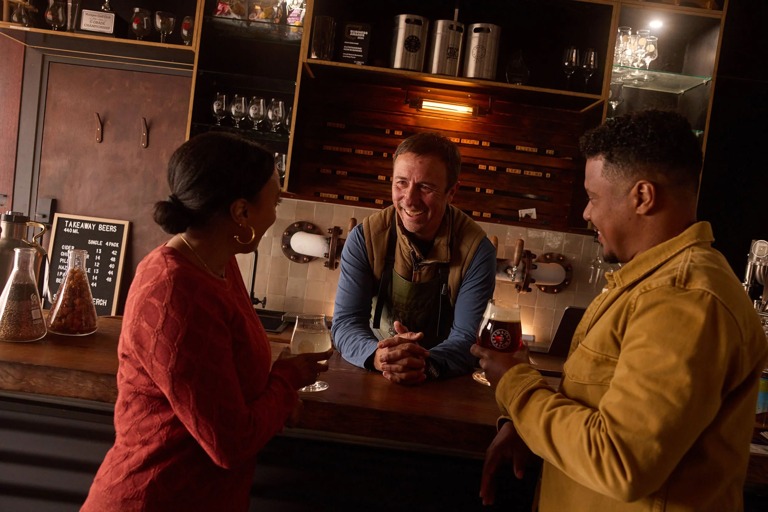 WillHartl_DestinationNSW_Tourism_MidWestern_20250725_Mudgee_SmallBatchBrewery_7679.jpg