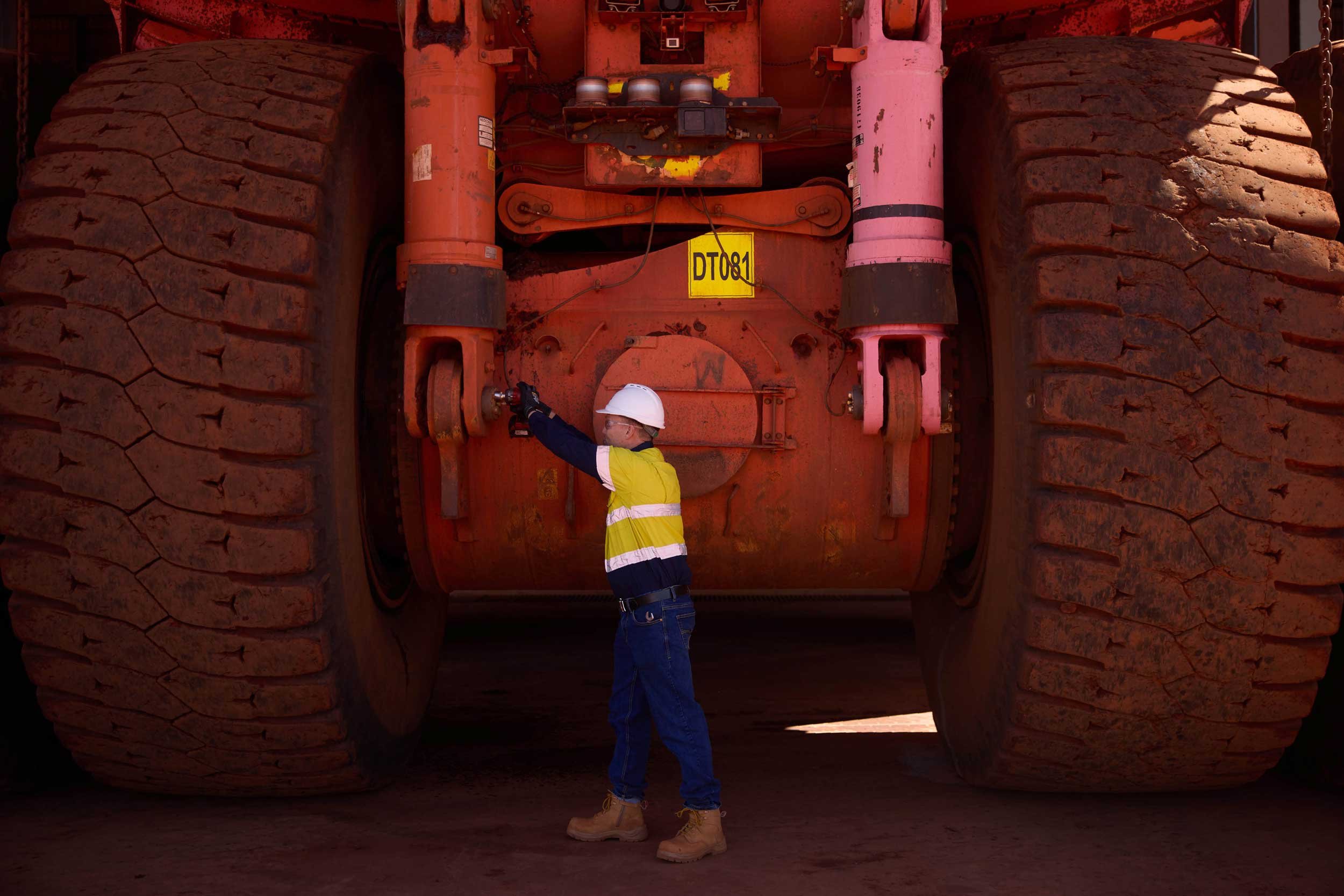 WillHartl_RossiBoots_WesternAustralia_09.jpg