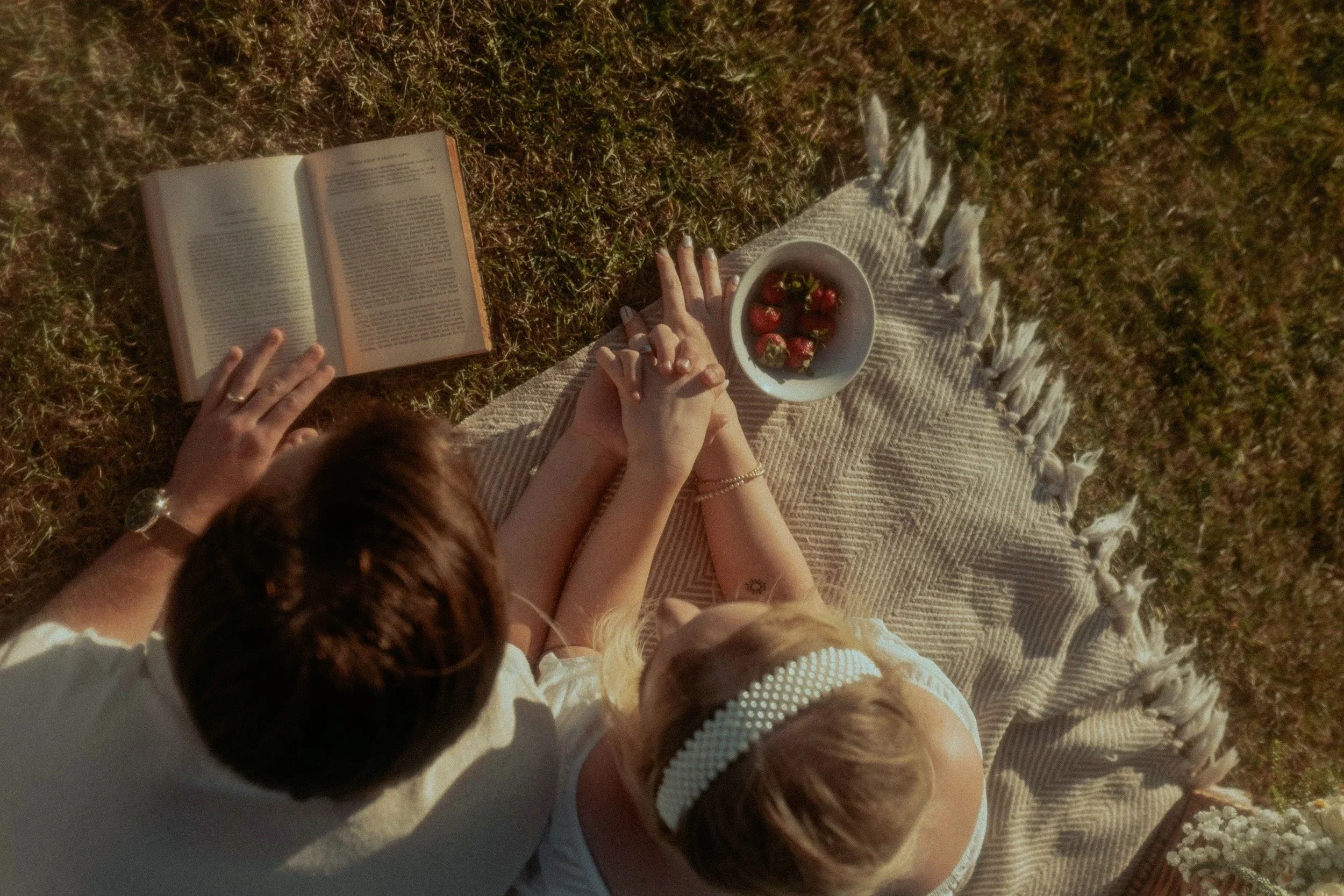 Couple having a picnic in Malibu California