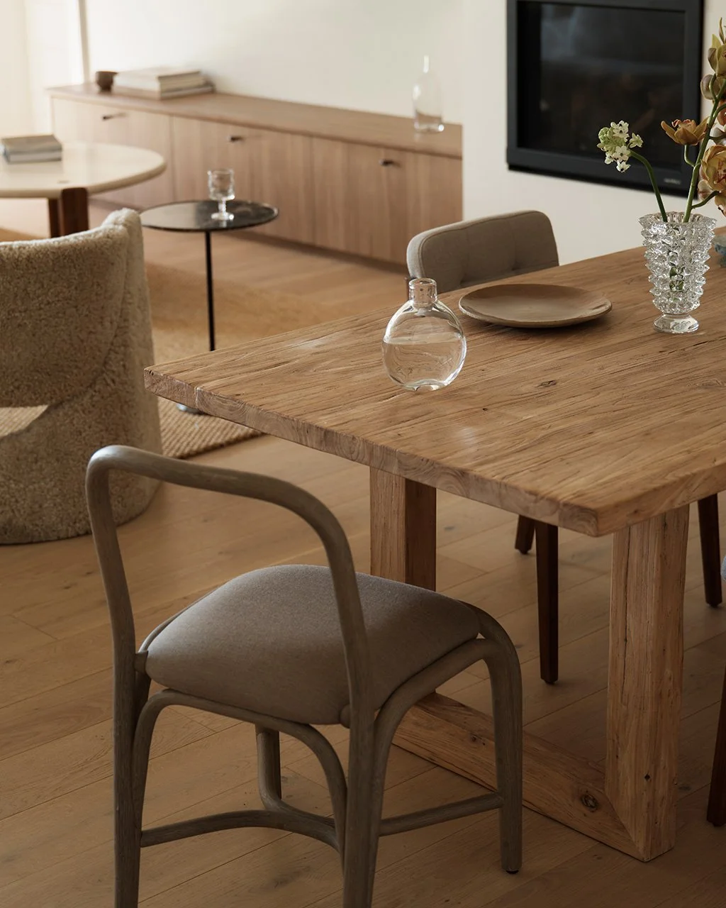 PG Interior Studio Kingsford Project dining table