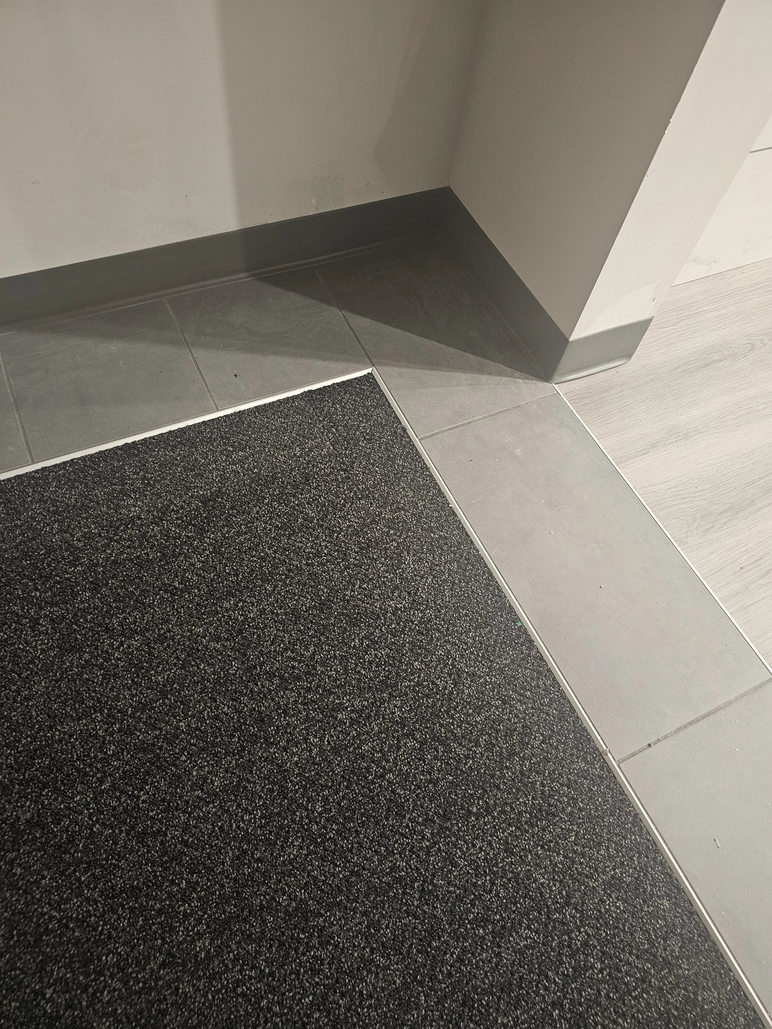 Salon Lofts Entryway #4.jpg