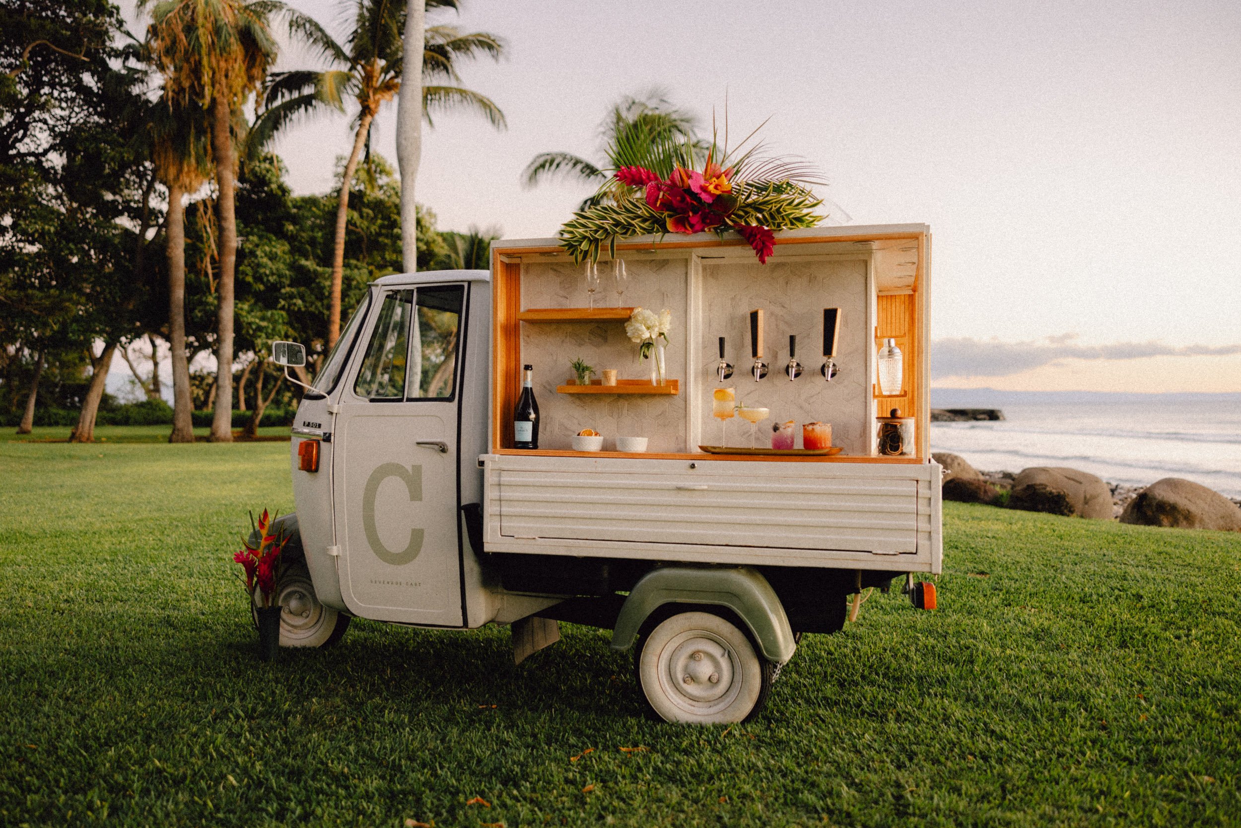 Coco's at Olowalu Plantation House. Stunning!