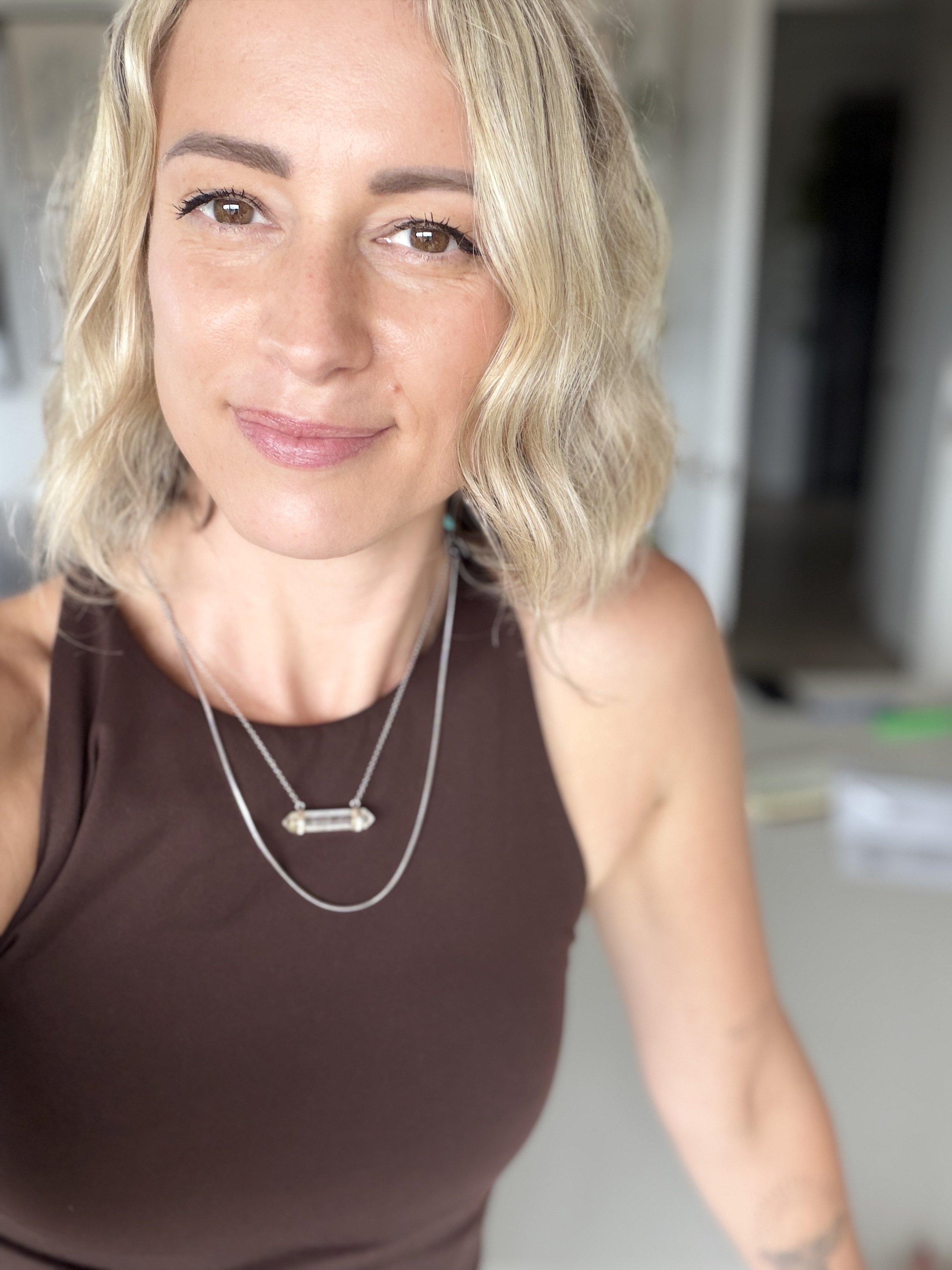 Michelle Wilkie at age 42, with clear skin