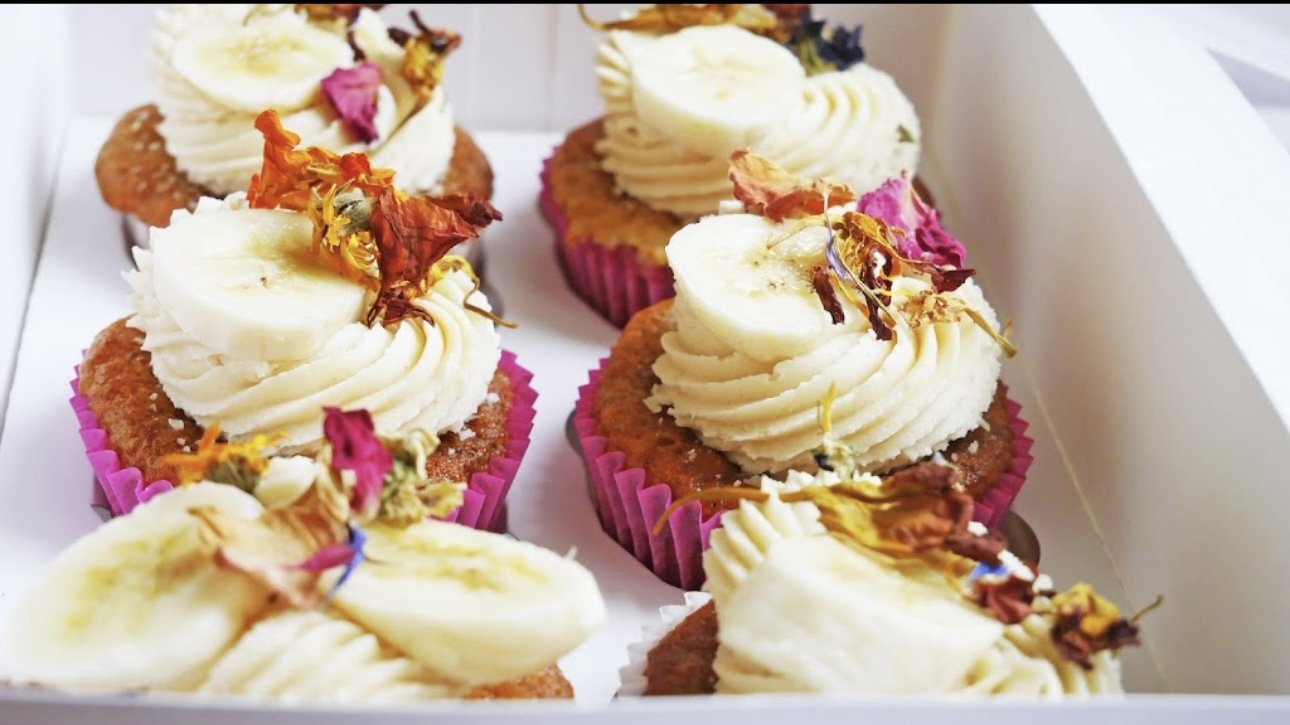 Banana & Peanut Butter Cupcakes
