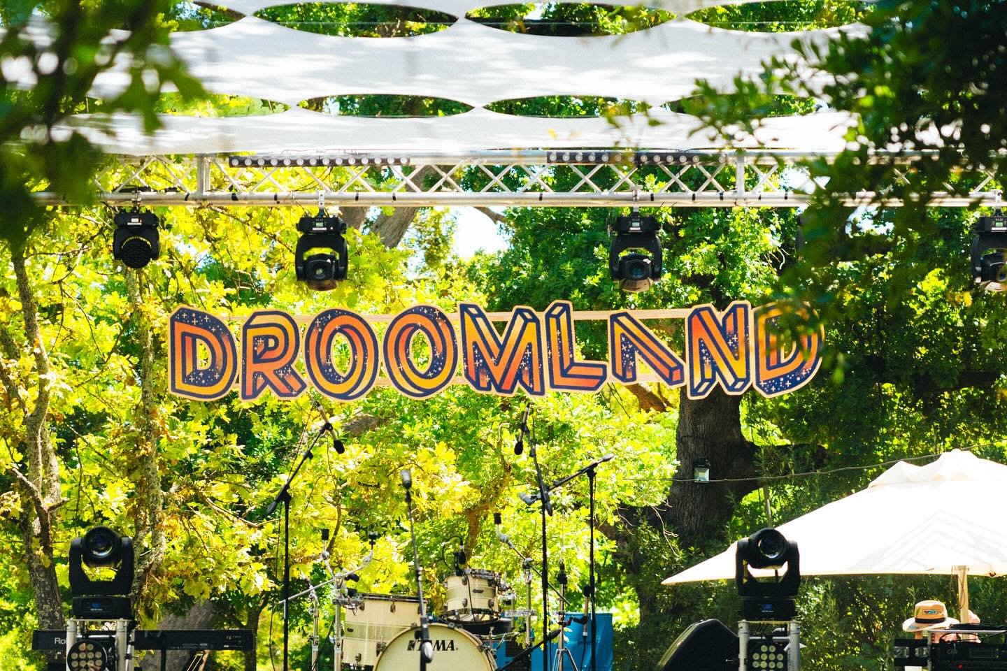 @droomland_fees in die Kaapse Wynlande. 

@solms_delta @spoegwolf 

#EasyAgency