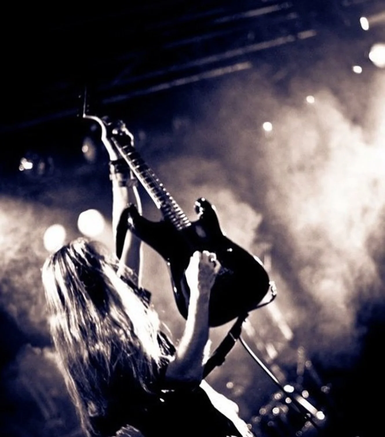 My Guitars #22

I just love old Charvel guitars! I have and had quite a few of these. The one I am playing here is a Model 2 from the late 80s. I still have this one, and I have noooo idea where I ever got it. I put a Gibson in it, and it sounds and 