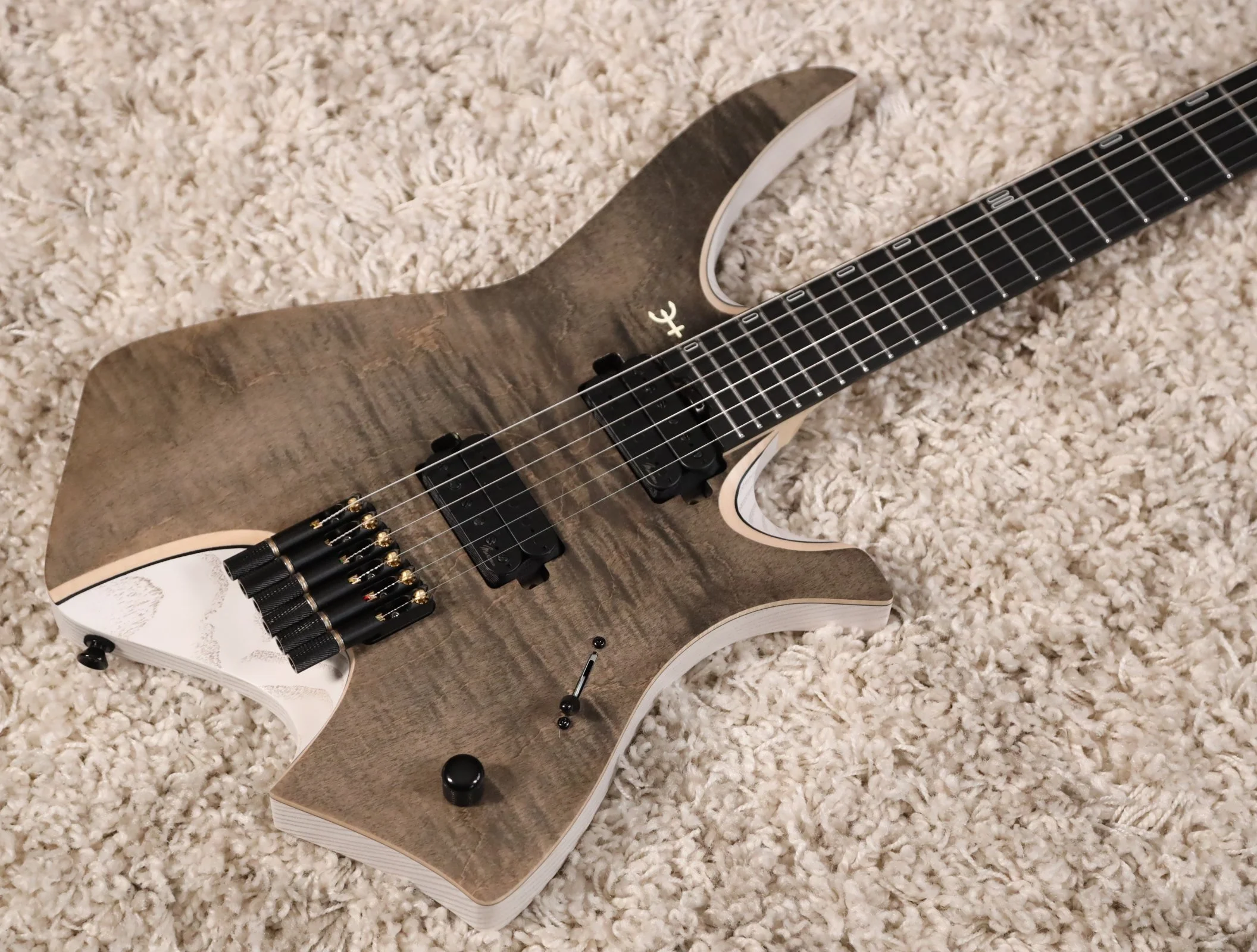 Neptune Obsidian Black NE5105