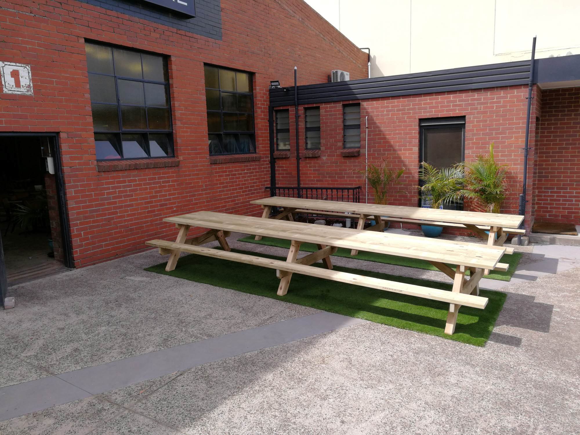 tk-tables-heavy-duty-conventional-picnic-table-8.jpg