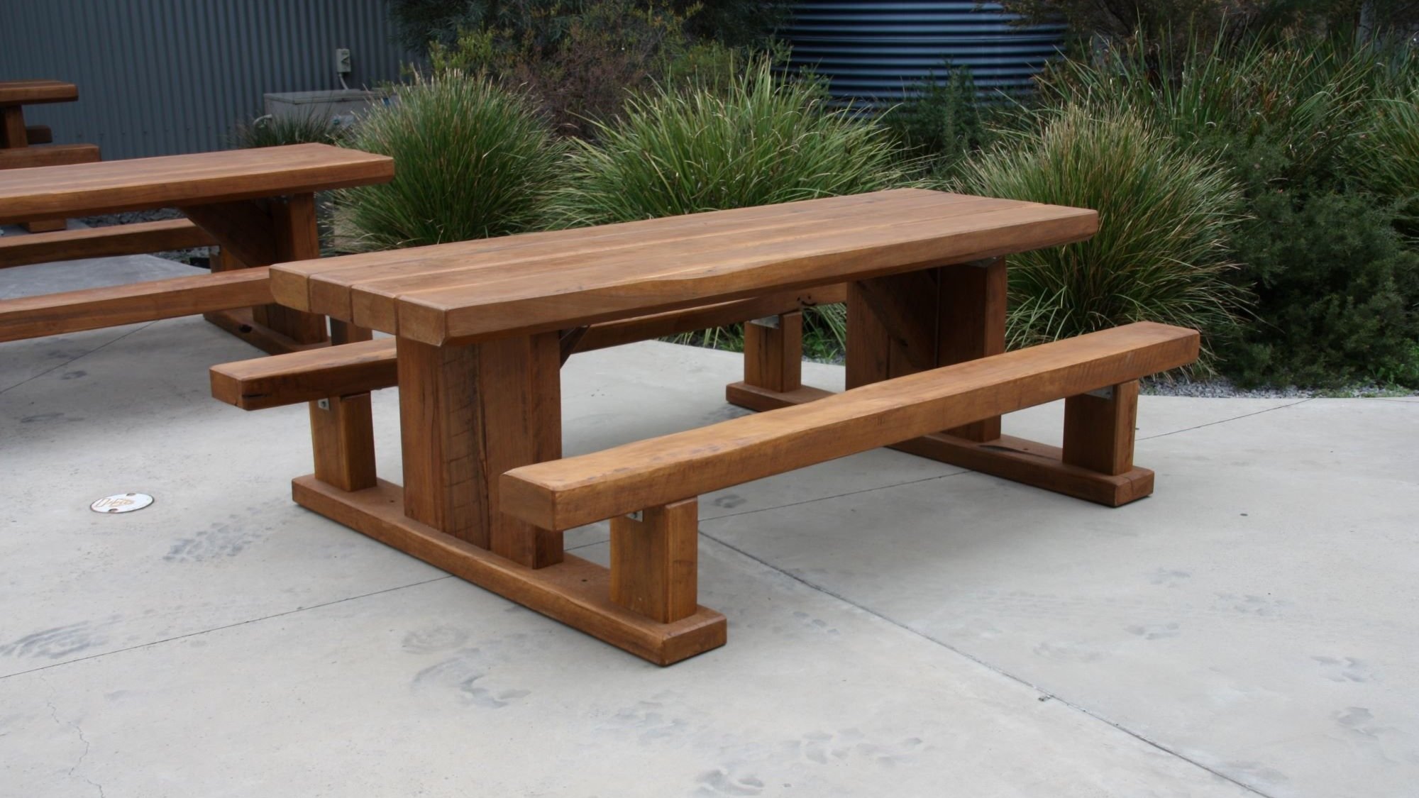 Compact-T-design+2.1-meter-length-outdoor-setting+-+Copy+%282%29.jpg