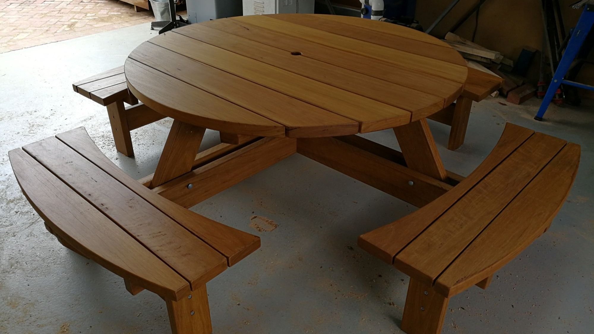 tk-tables-round-picnic-table-1.jpg