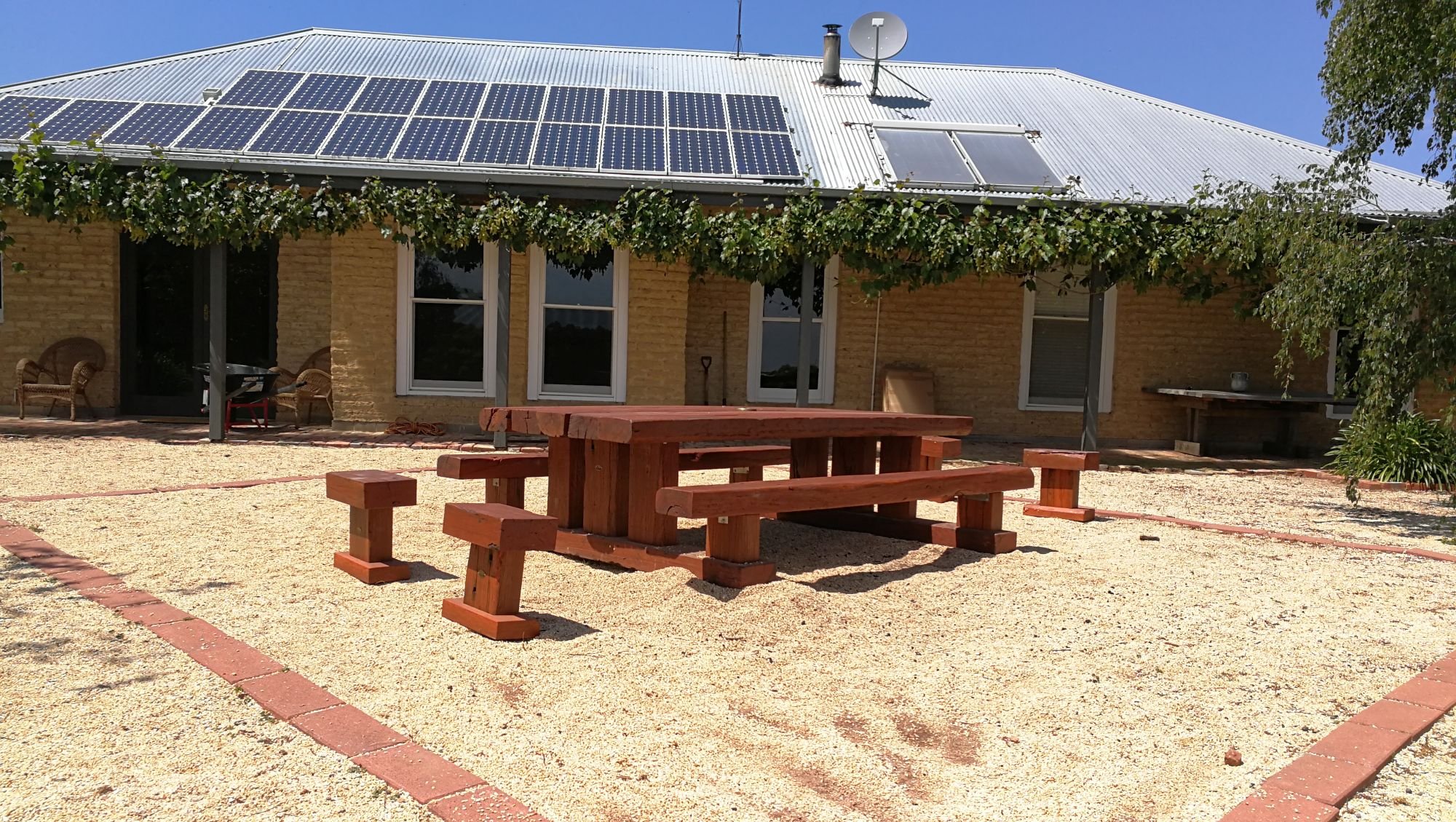 tk-tables-compact-t-rustic-outdoor-furniture-54.jpg