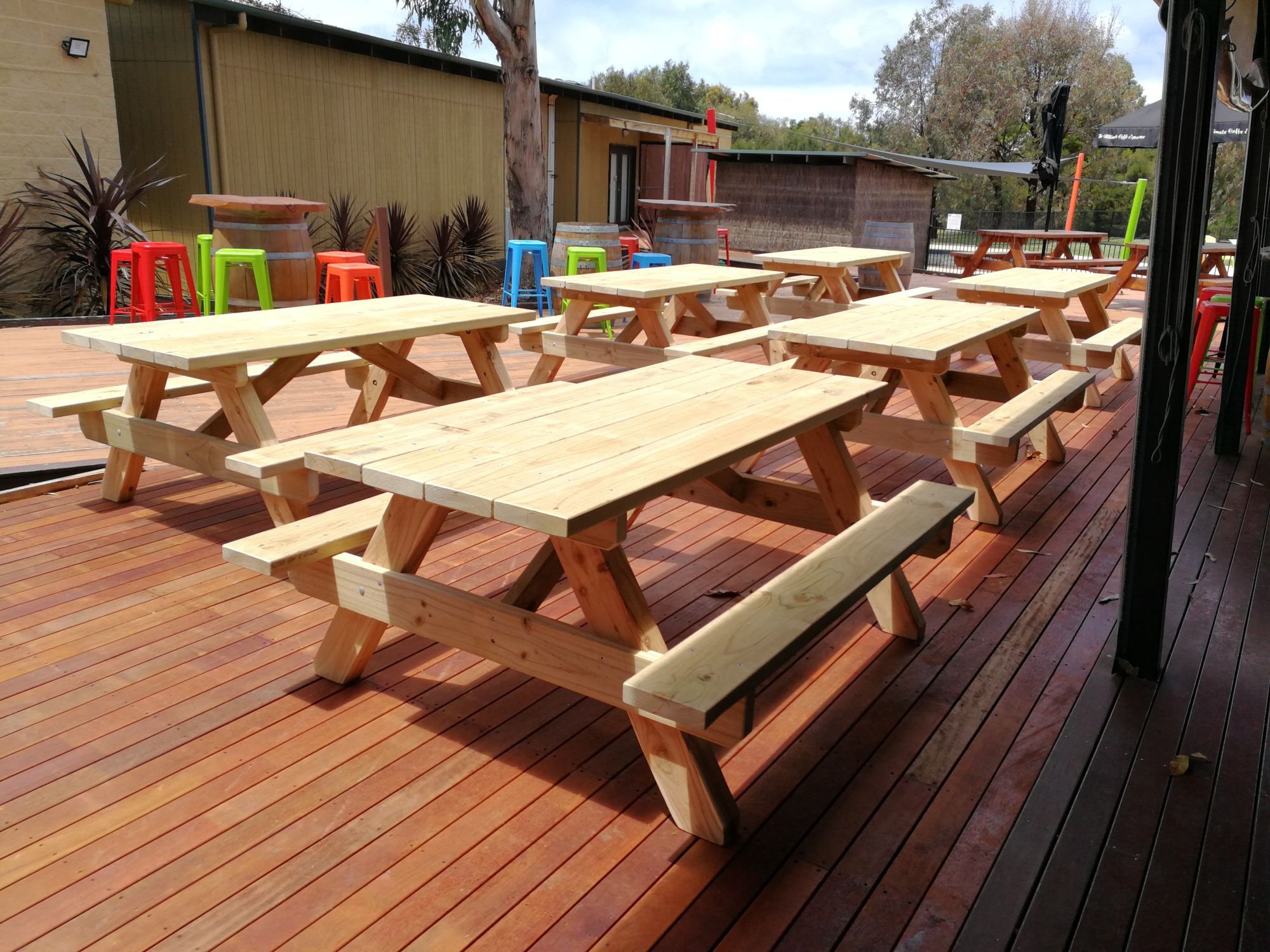 tk-tables-heavy-duty-conventional-picnic-table-9.jpg