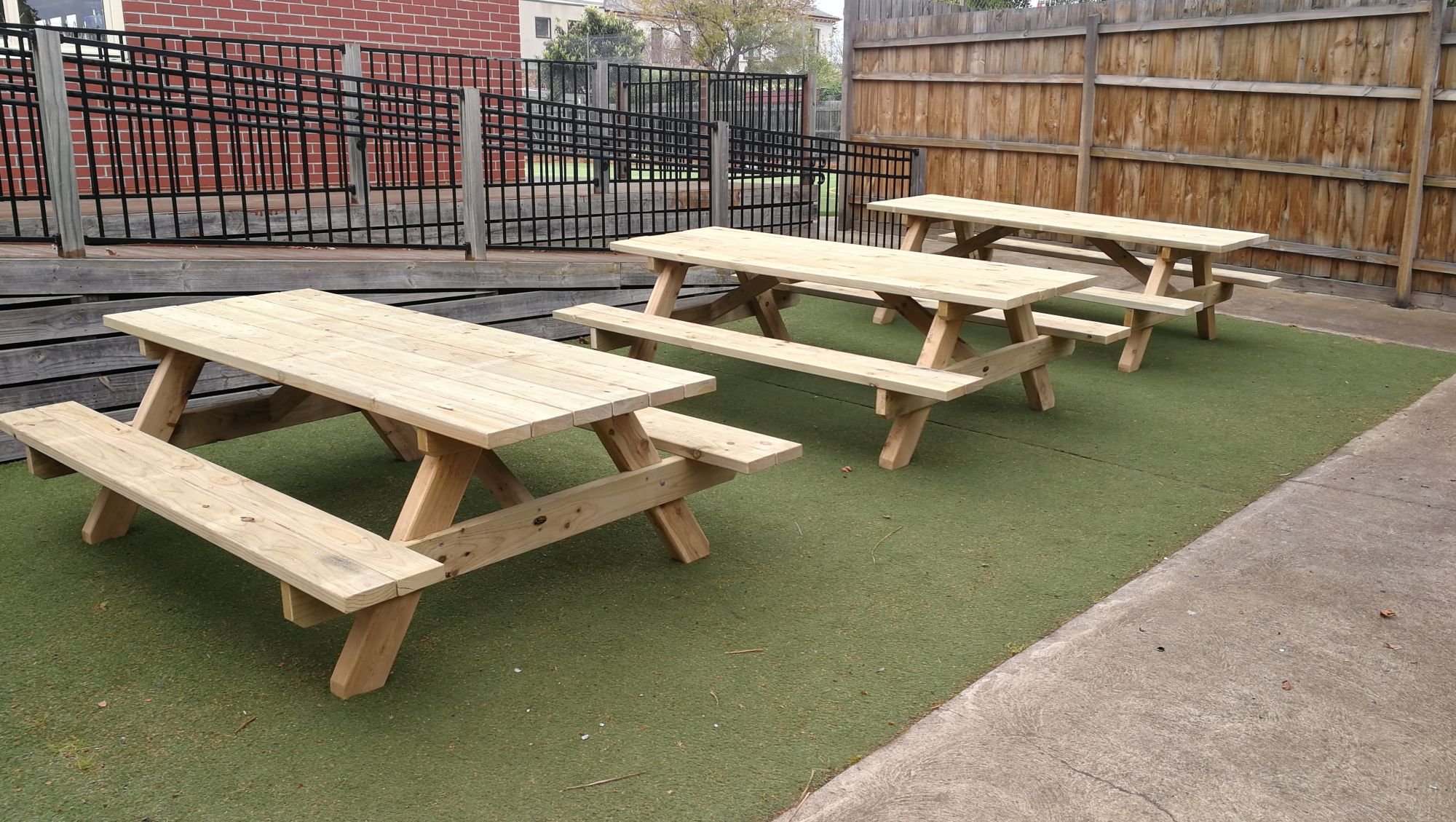 tk-tables-heavy-duty-conventional-picnic-table-13.jpg