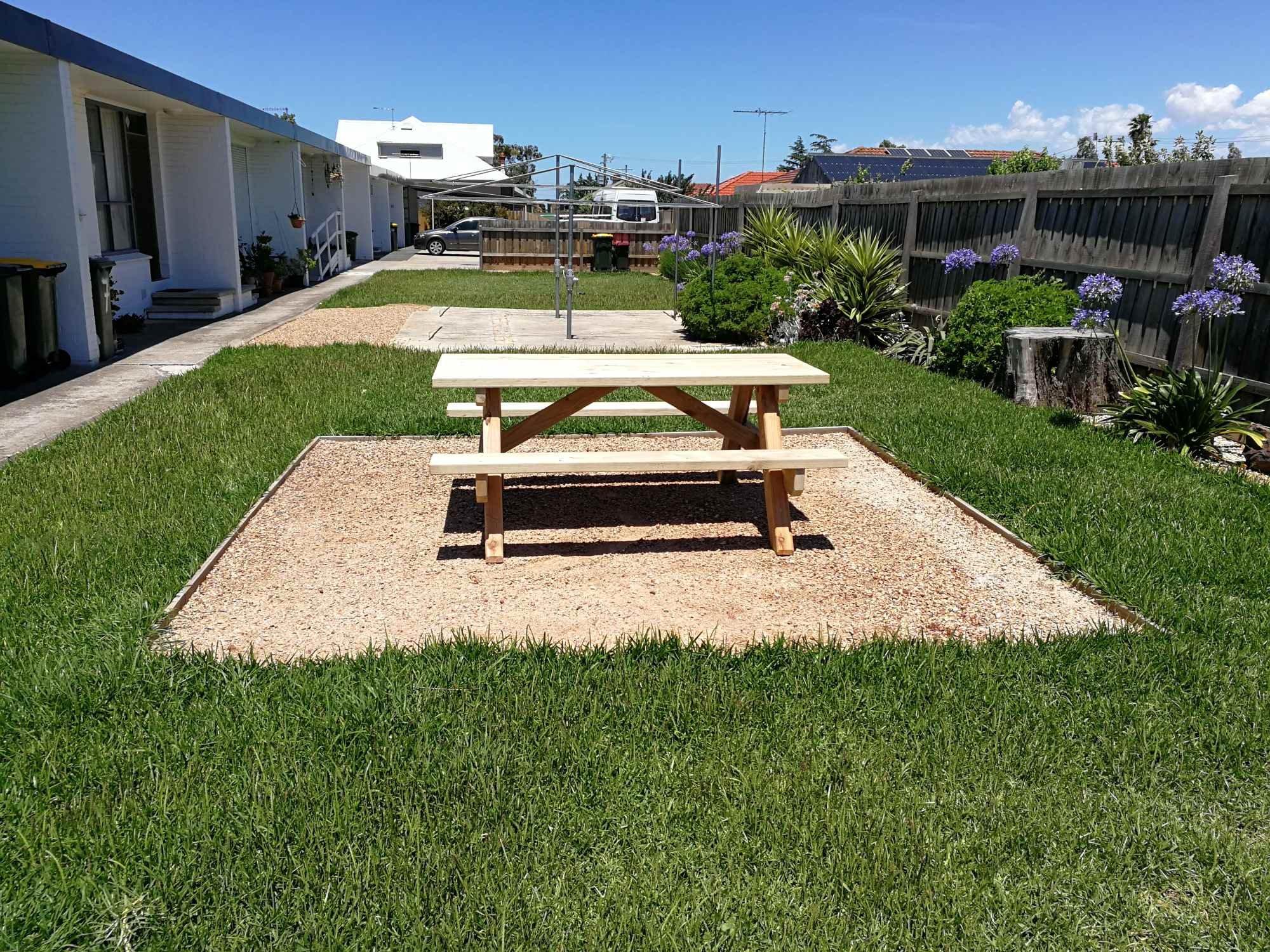 tk-tables-heavy-duty-conventional-picnic-table-5.jpg