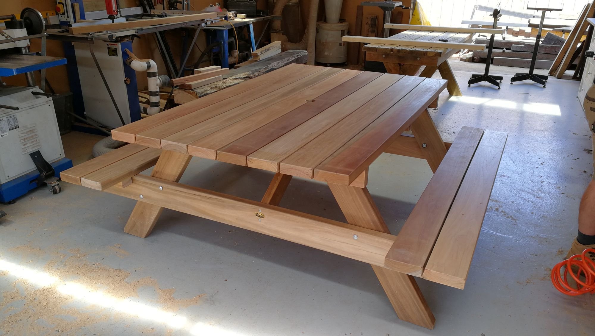 tk-tables-picnic-table-spotted-gum-hardwood-1.8m-115cm.jpg