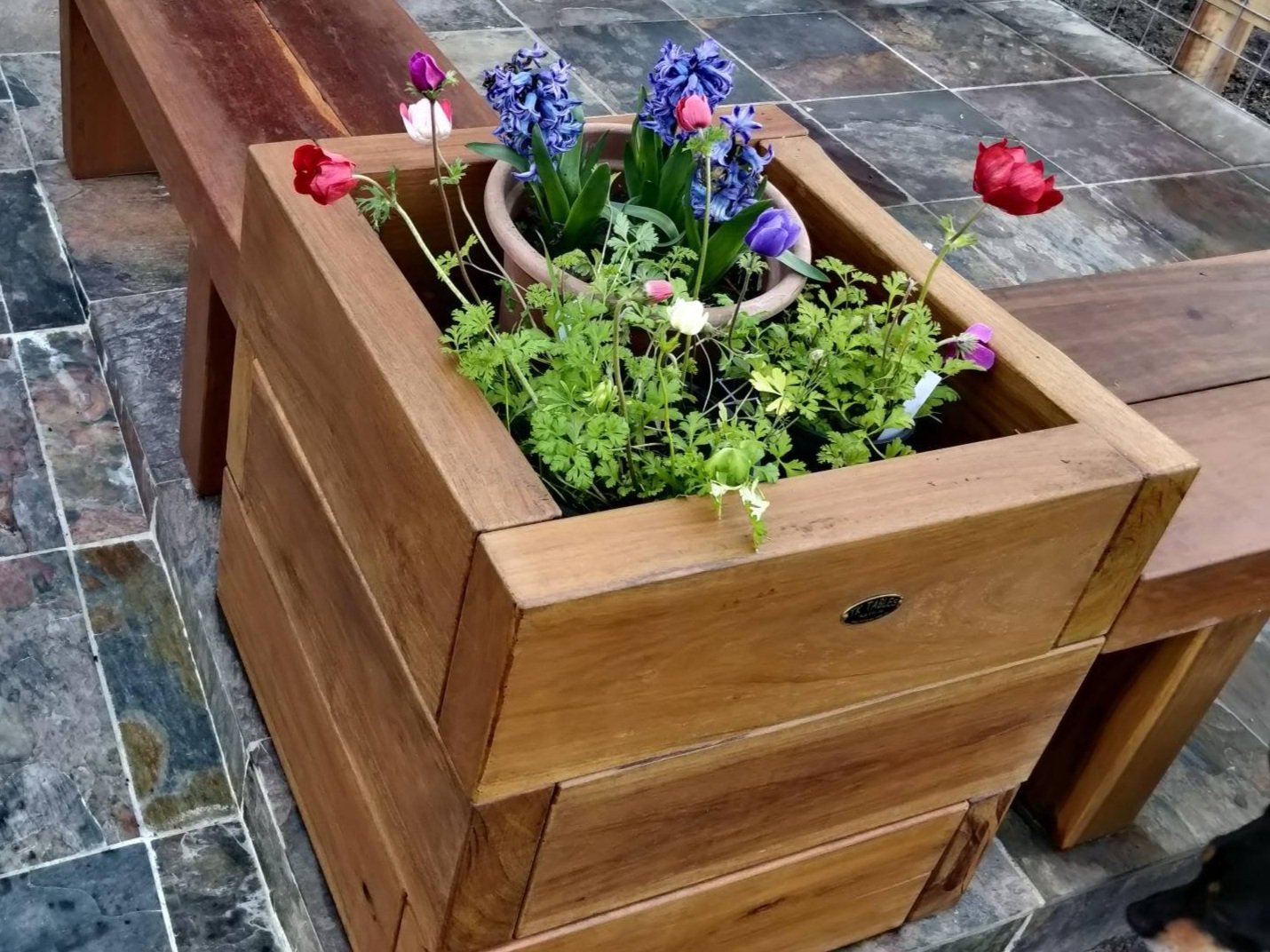 tk-tables-planter-box-ironbark-1.jpg
