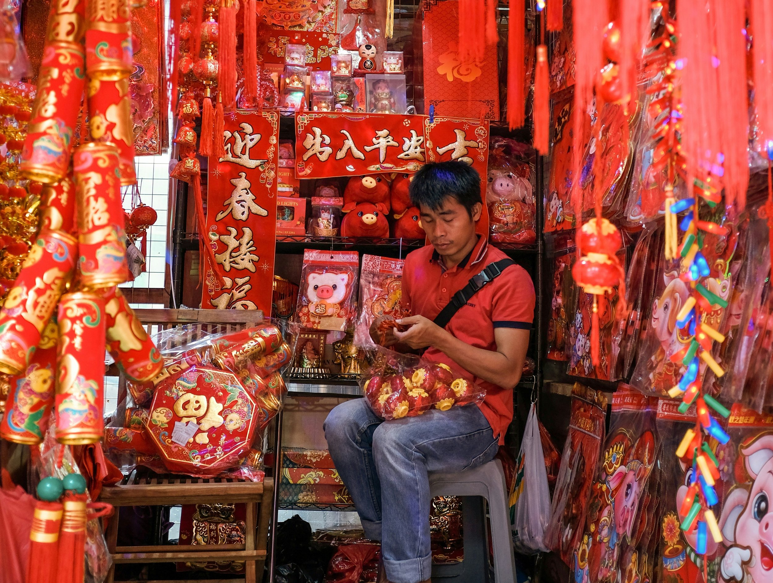 The Pressure Behind the Prosperity: Mental Health for Filipino-Chinese Individuals at Lunar New Year