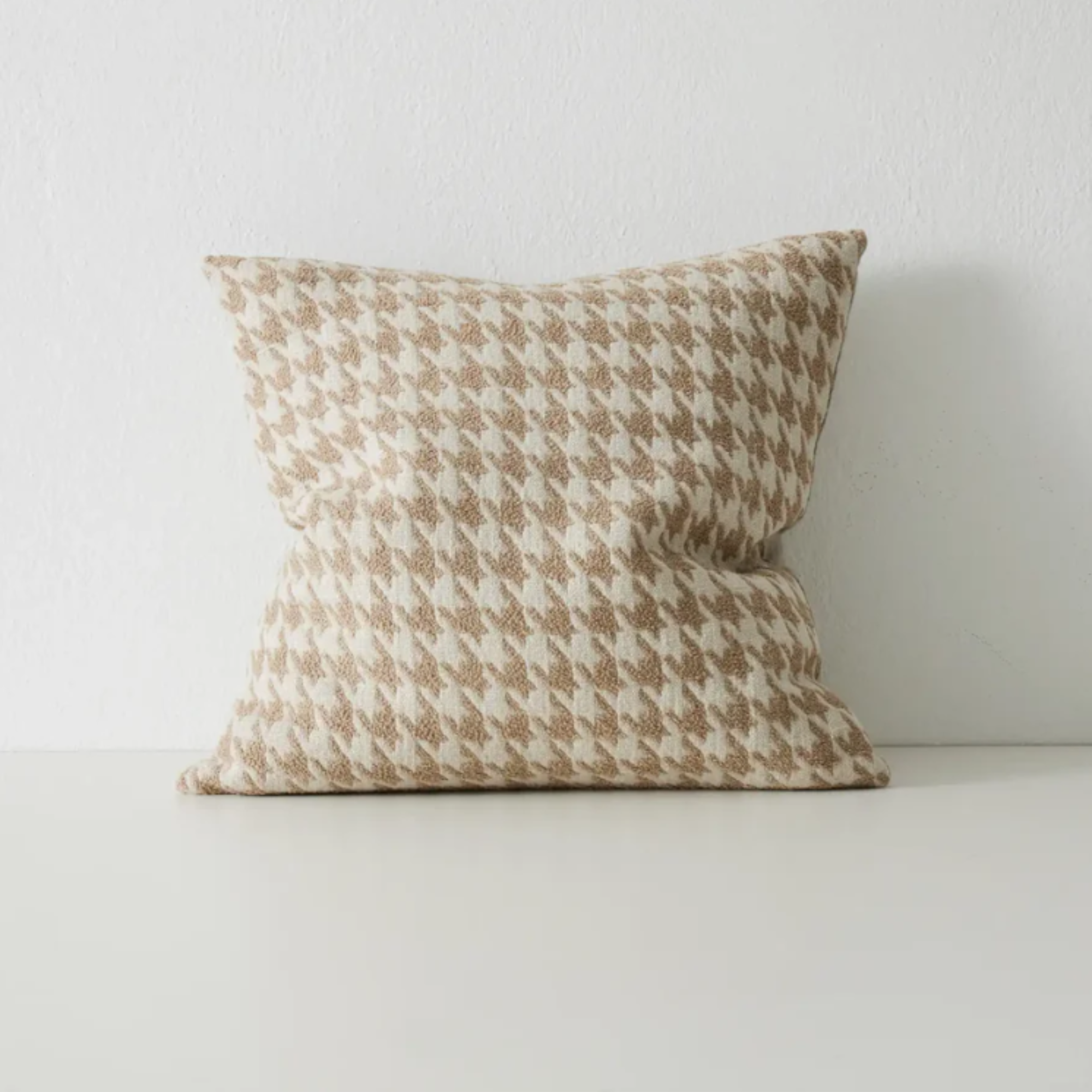 Giovanni Cushion_Colour Oatmeal.png