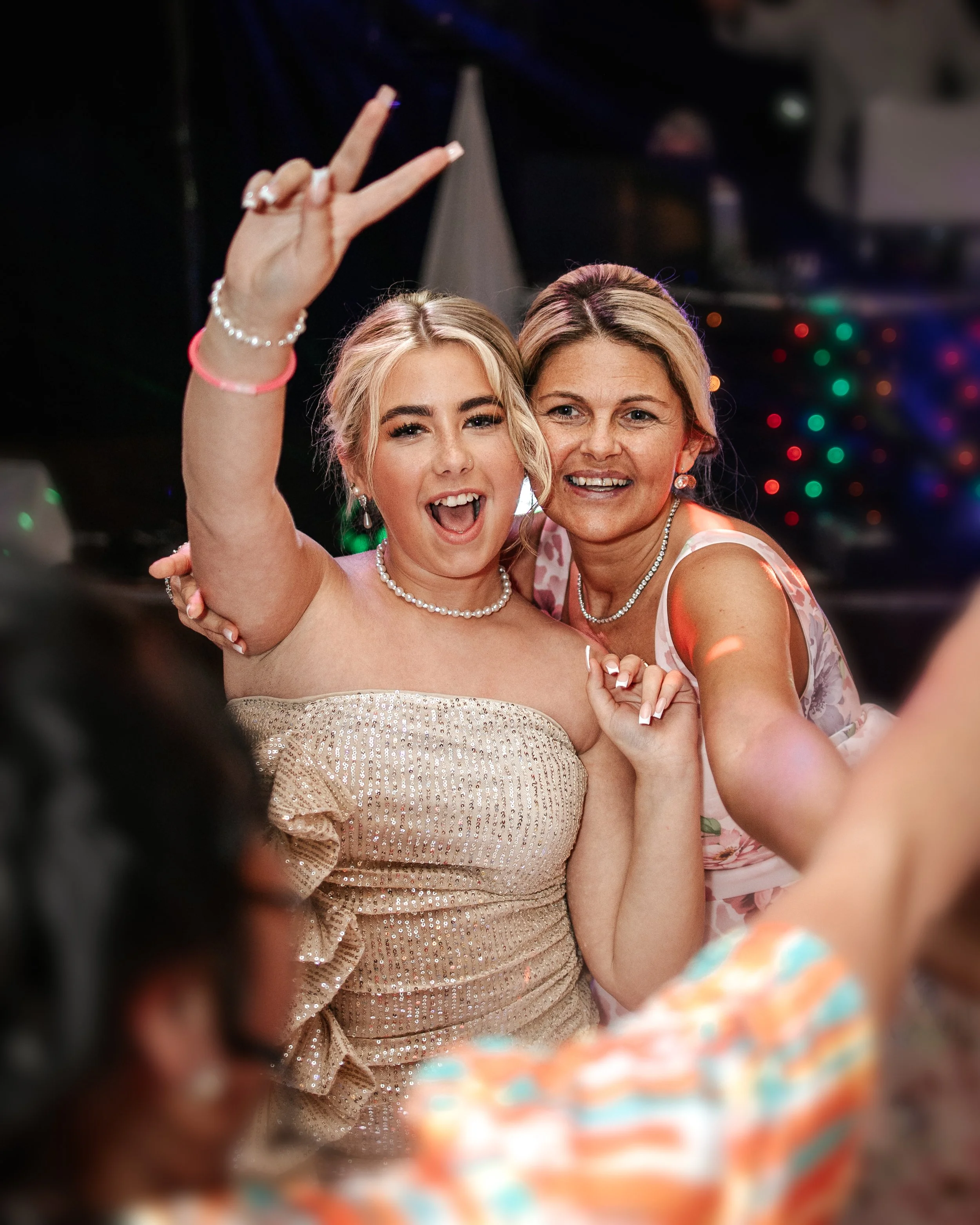 Sarah And James Sneak Peek (22).jpg