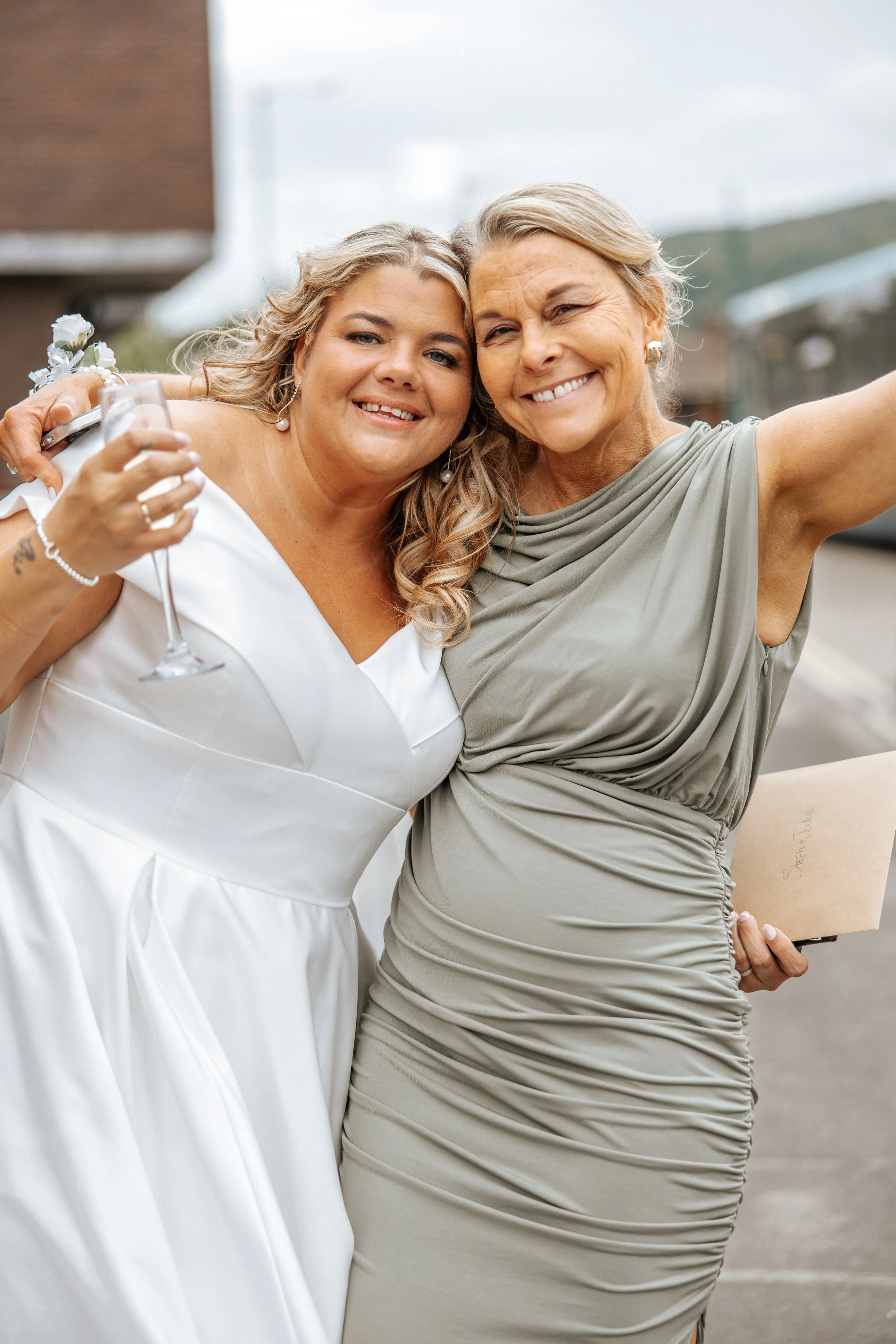 Stephanie And Jodie - Reception (198).jpg