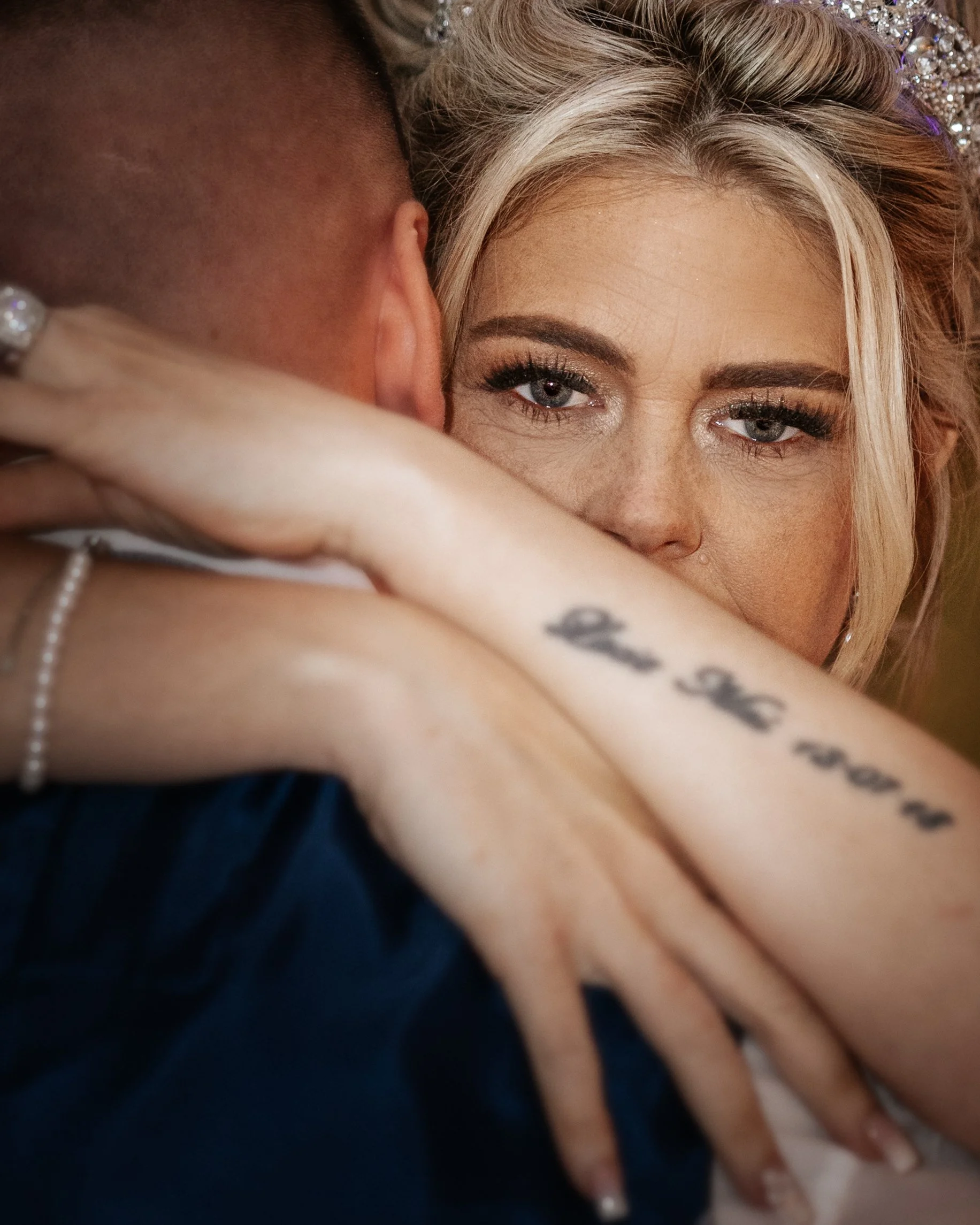 Sarah And James Sneak Peek (18).jpg