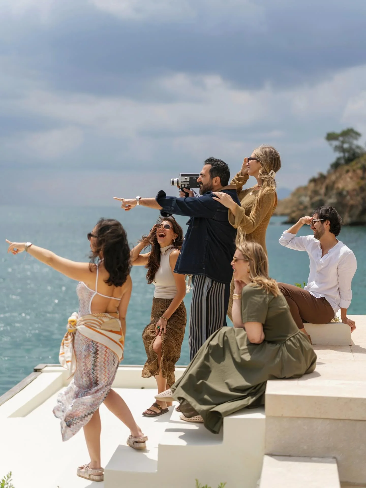 Turkish Riviera, Day 2 brought a focus on wellness. And we ended the night with a fabulous Turkish feast and dancing.

Hosts: @lepetiteprive and @forma_mgmt
Host Property: @ahamaliving and @dresortgocek
Photo: @danforthneal
Video: @vanessaandivo
Flor