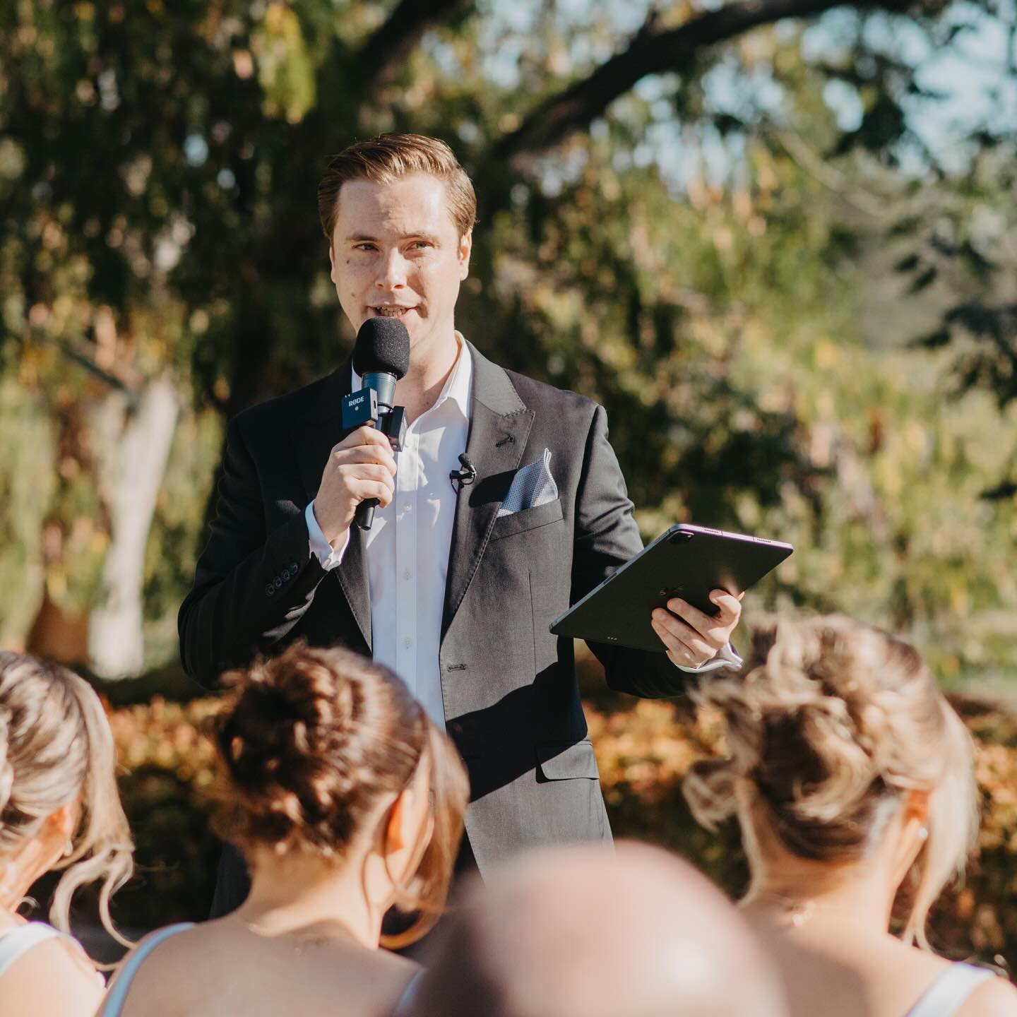 My comfort zone is on the mic in front of a crowd 🎤 if you're looking for a modern marriage celebrant that'll keep your ceremony fun but also elegant&hellip;then I'm your guy🙋🏻&zwj;♂️ 

#HitchedByAaronRich #MelbourneWeddings #MelbourneMarriageCele