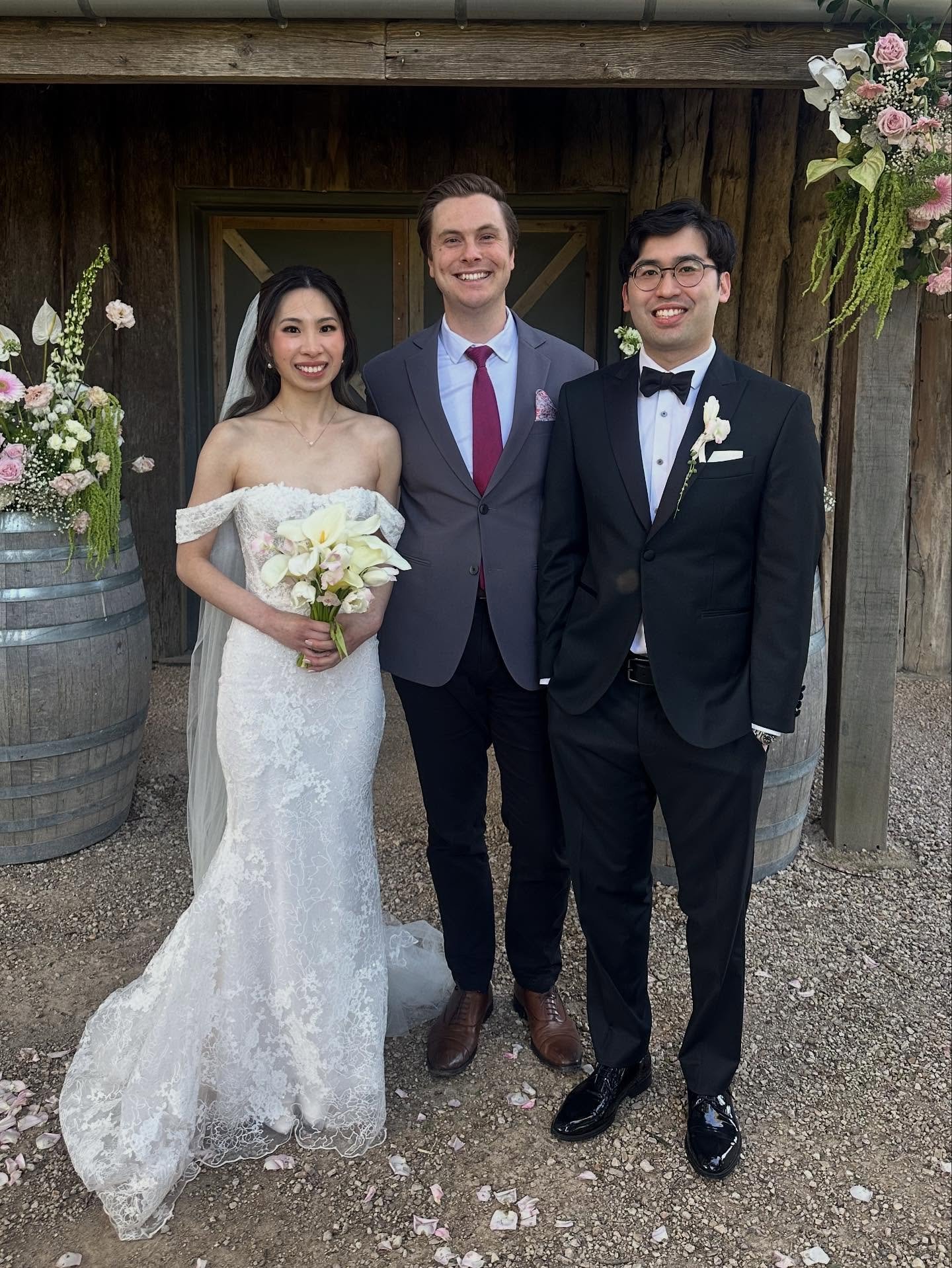 Another perfect spring day to get married 💍🫶🏻

#HitchedByAaronRich #MelbourneCelebrant
#MelbourneWeddingCelebrant
#VictorianWeddings #MelbourneWeddings
#LoveInMelbourne #MarriedInMelbourne
#MelbourneBride #MelbourneCouples
#CelebrantLife #WeddingC