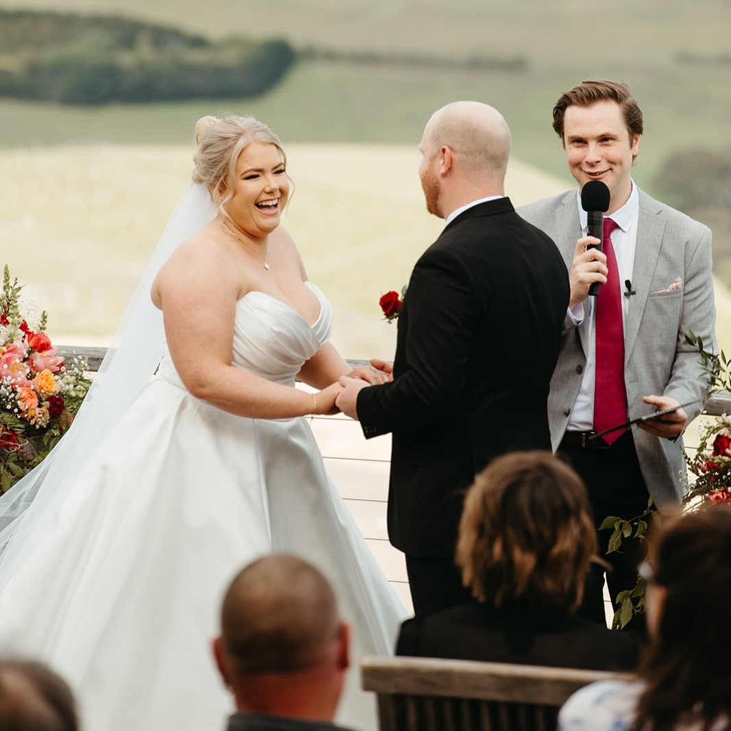 Forget perfection. Give me belly laughs, happy tears, and moments that no one saw coming. That&rsquo;s what unforgettable wedding ceremonies are made of. 🤍

📸 @weddings.by.alex 

#MelbourneCelebrant #WeddingCelebrant #WeddingCeremony #MarriedInMelb