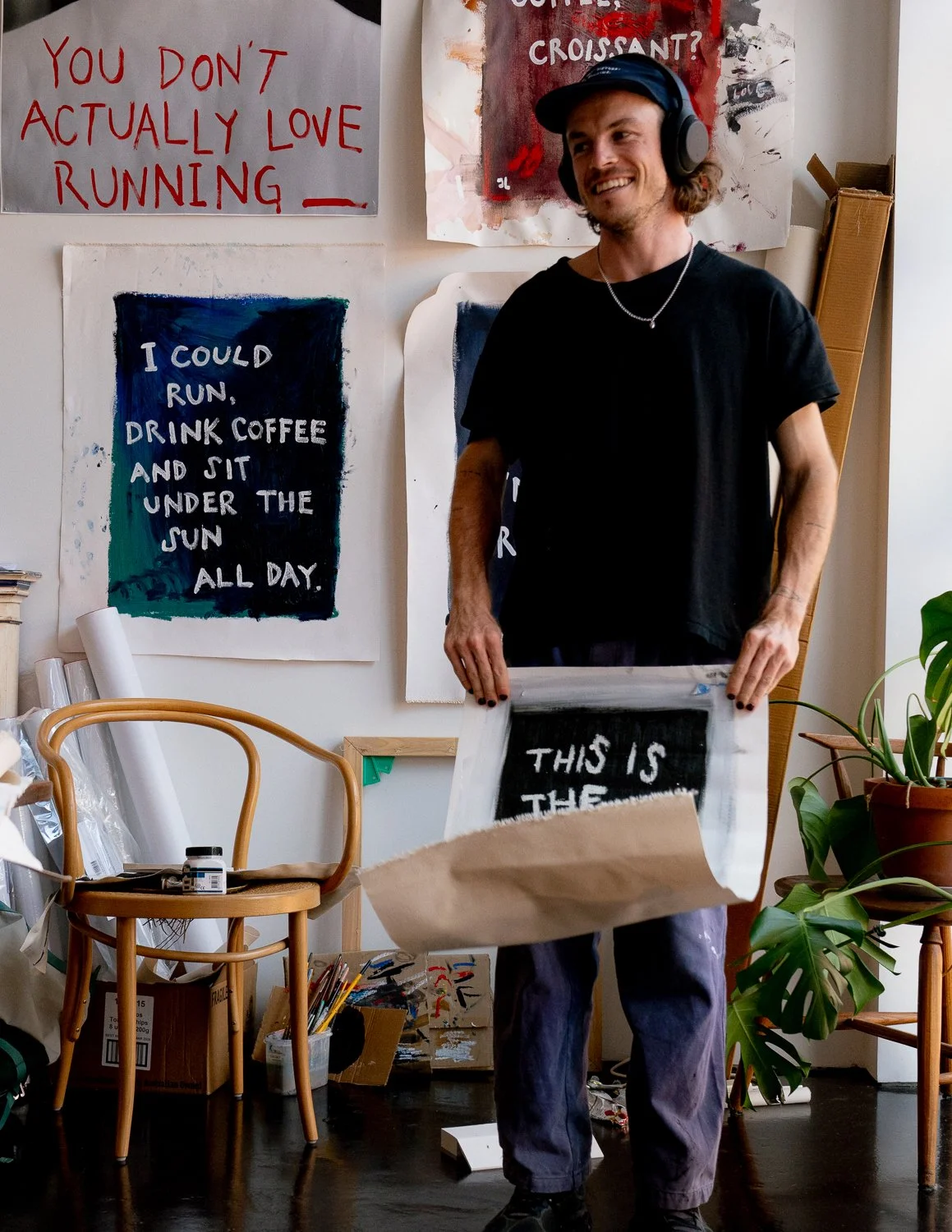 joshua-lynott-lost-luggage-sale-04478.jpg