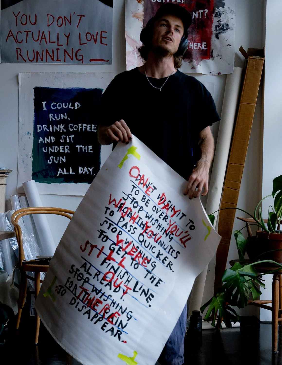 joshua-lynott-lost-luggage-sale-04447.jpg
