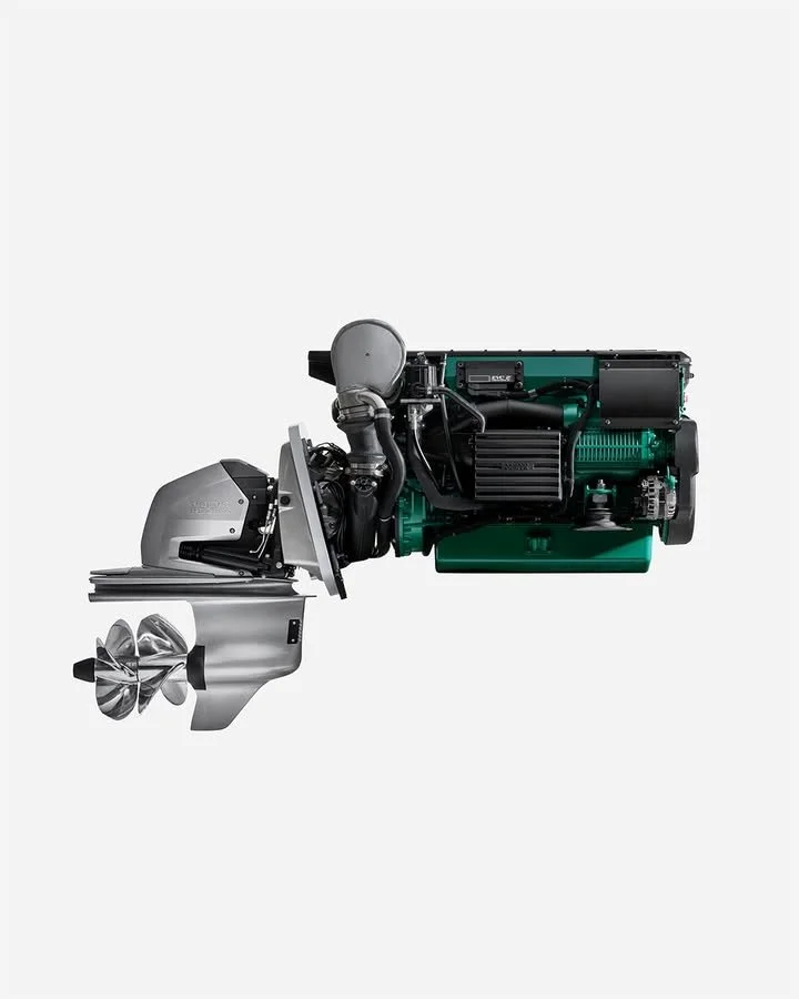 An icon reinvented. Volvo Penta unlocks more power and possibilities with the new Aquamatic D6 480 DPI marine propulsion package.

From high top speed, faster acceleration and stronger grip in turns to smoother shifting, electronic steering and exten