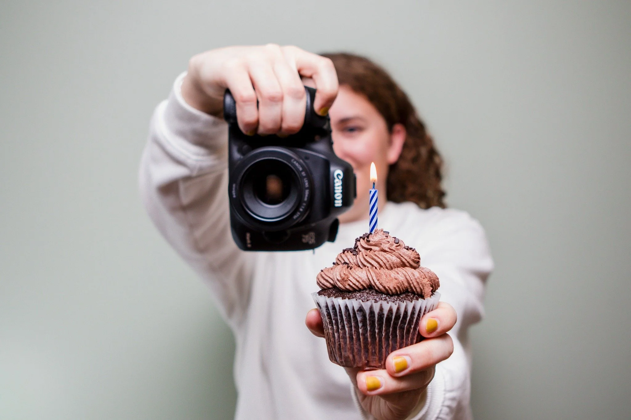 Thank you, everyone, for all the birthday wishes! I wanted to quickly remind you that the giveaways are still live on my Facebook page right now. 

Nominate a business you think deserves a visual brand refresh!

OR 

Enter to win a bonus session when