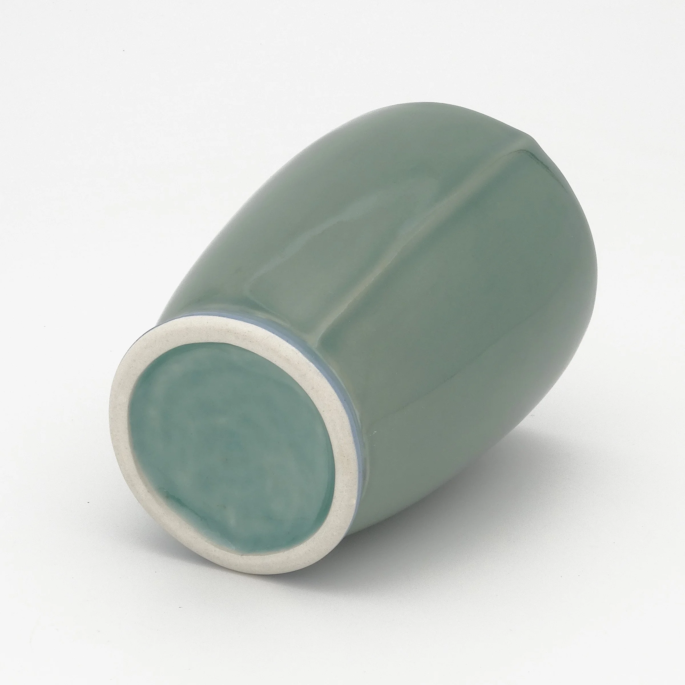 roundmuggreenbottom-web.jpg