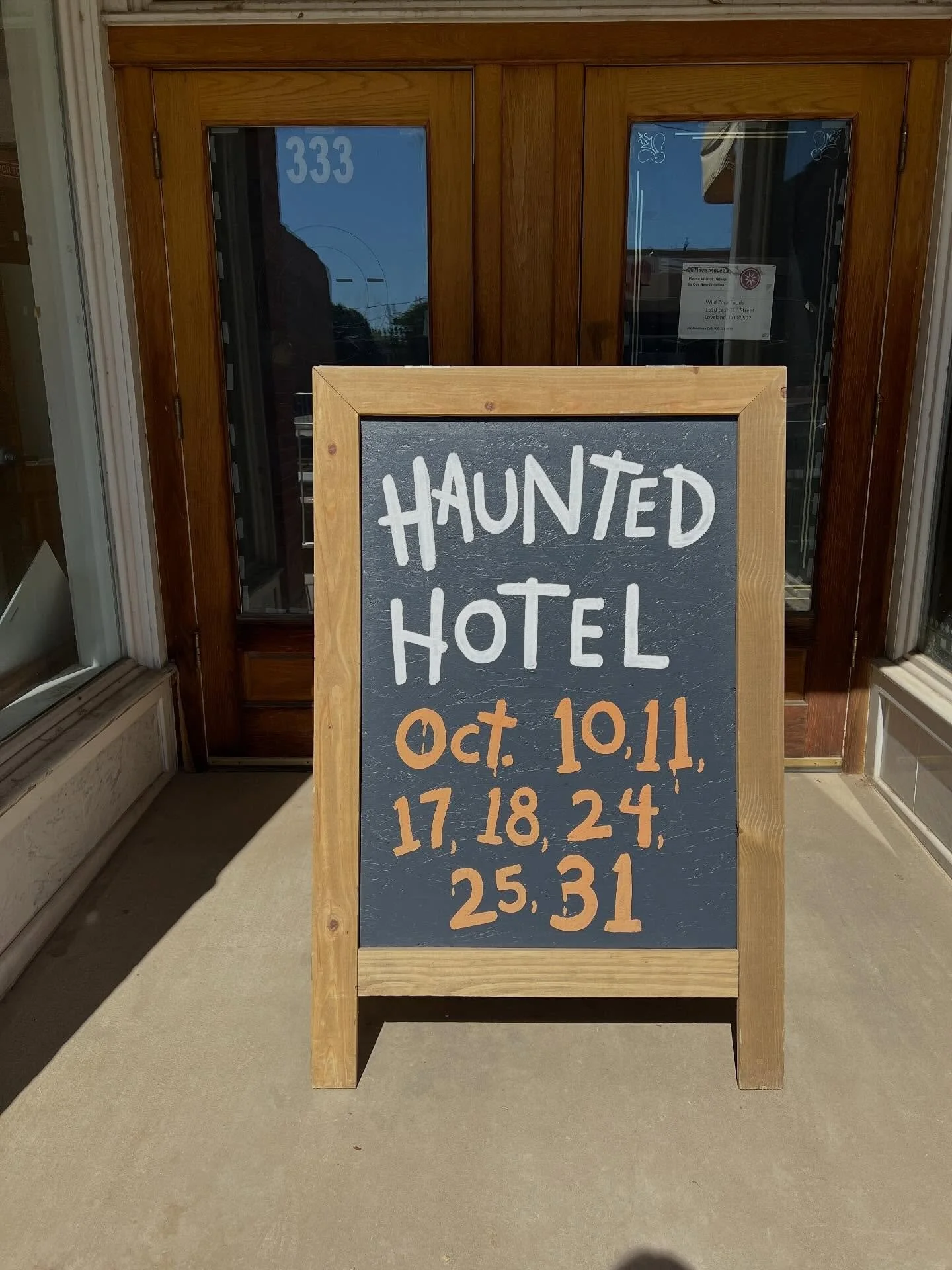Looking for the best Halloween fun in Northern Colorado? Find Your Fright is back for its 15th season, offering spine-tingling chills in the heart of downtown Loveland! @findyourfrighthauntedhouse  @findyourlightnoco 

📍333 E 4th St, Loveland, CO 80