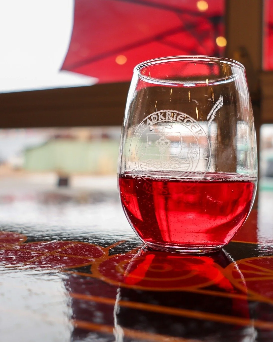 Located at the east end of 4th Street, @meadkrieger blends Norse history with the science of fermentation to craft exceptional meads. Their mission is to bring the best-crafted mead to the masses by combining art, science, and history.

MeadKrieger j