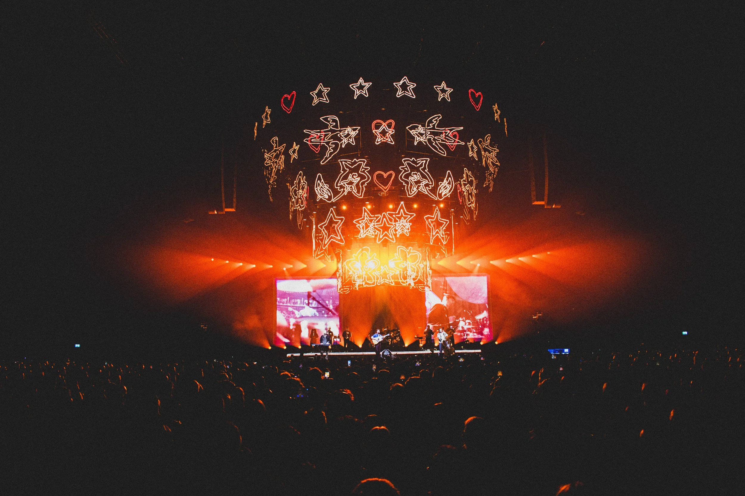 A Long-Awaited Night: Mumford and Sons Live at the Hydro in Glasgow