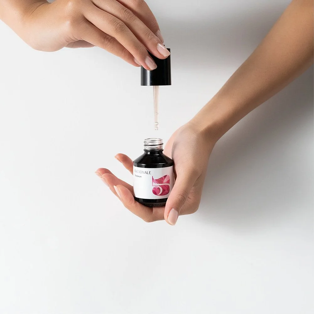 5-SERUM InHand.jpg
