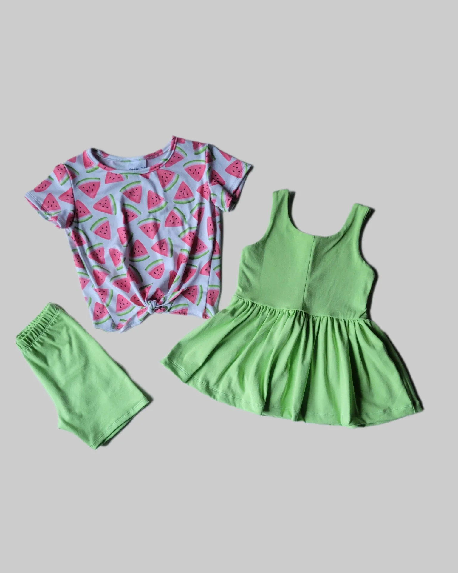 Green Summer Outfit Bundle