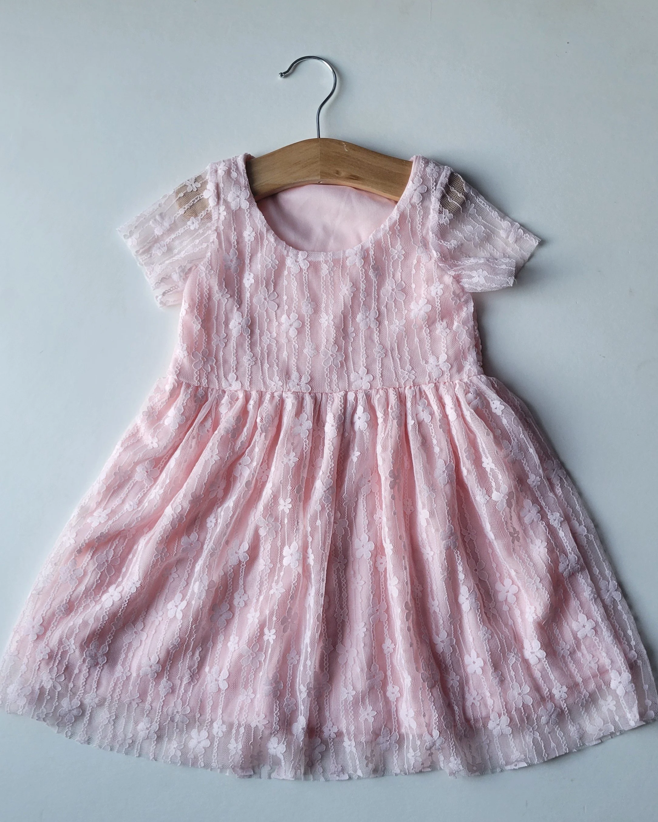 Pink Lace Dress with short sleeves