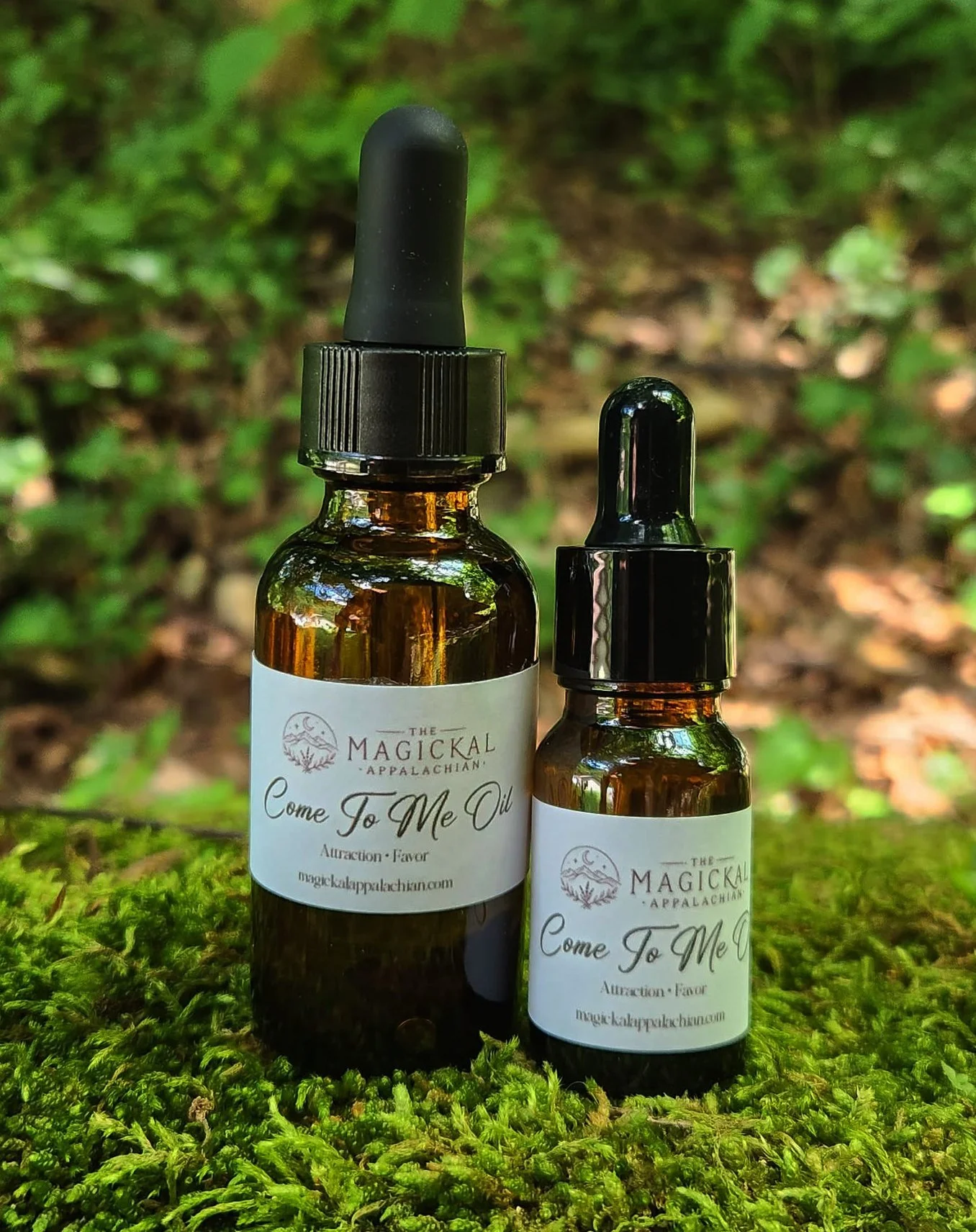 A traditional attraction and favor oil crafted to draw attention, goodwill, opportunity, charm, customers, and romantic interest.