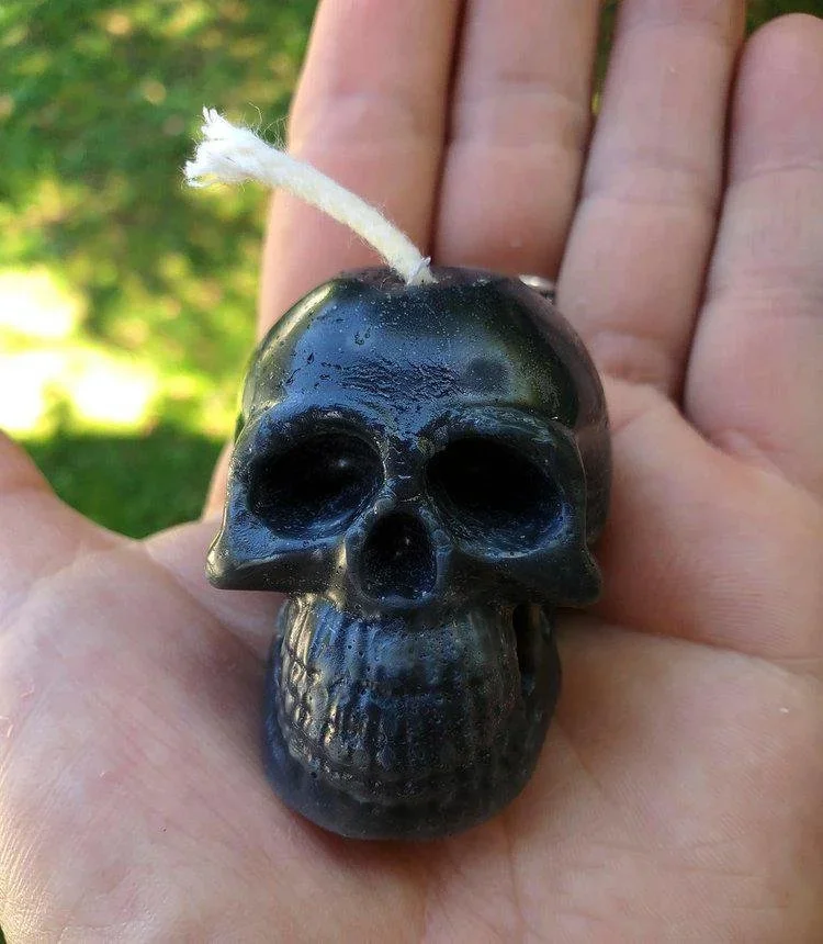 Hand-poured mini skull candle for clarity, focus, transformation, and ritual work.