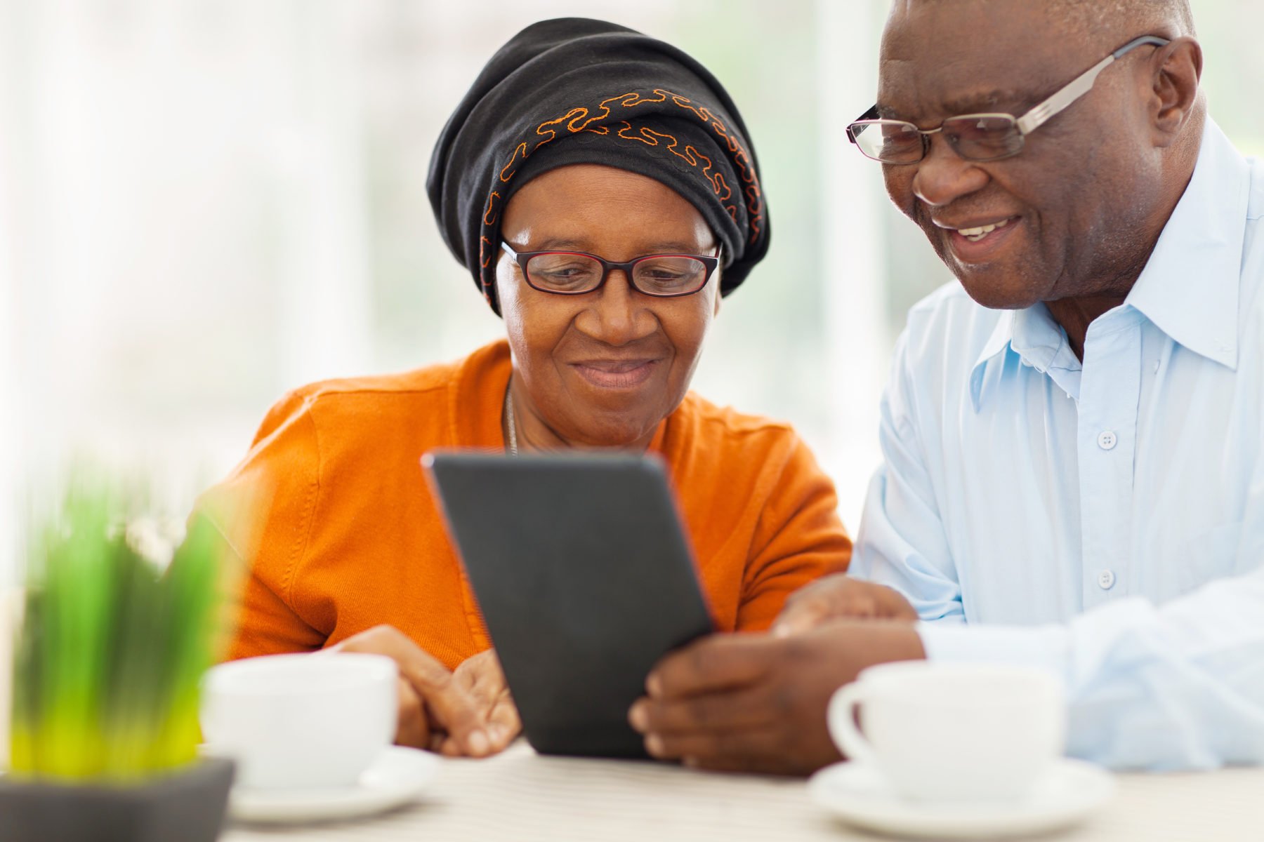 What's the success rate of dental implants at Gordon Center?