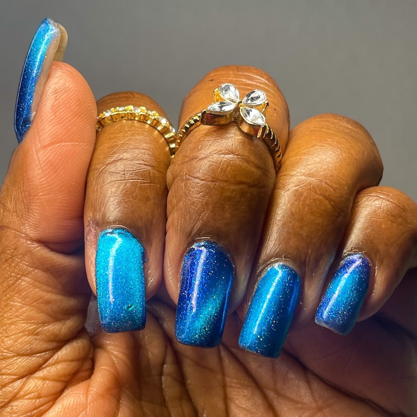 ππ©΅ Cobalt Sky: Cobalt blue with cyan magnetic, blue/violet shimmer, and dainty holo.
Releasing as part of the Van Gogh Collection in May.
Swatched by @tonyaispolished.
Paid PR
#fauvecosmetics #vangogh #vangoghinspired #inspiredbyart #inspiredbyv