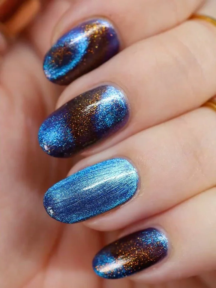 INNER DEMONS (magnetic)
Van Gogh Collection 2.0
Available now for pre-order
Indigo base with cobalt/violet magnetic & gold/copper aurora shimmer.
Swatched by @lacqueredwallflower
Paid PR
#fauvecosmetics #nailpolish #indienailpolish #nailsnai
