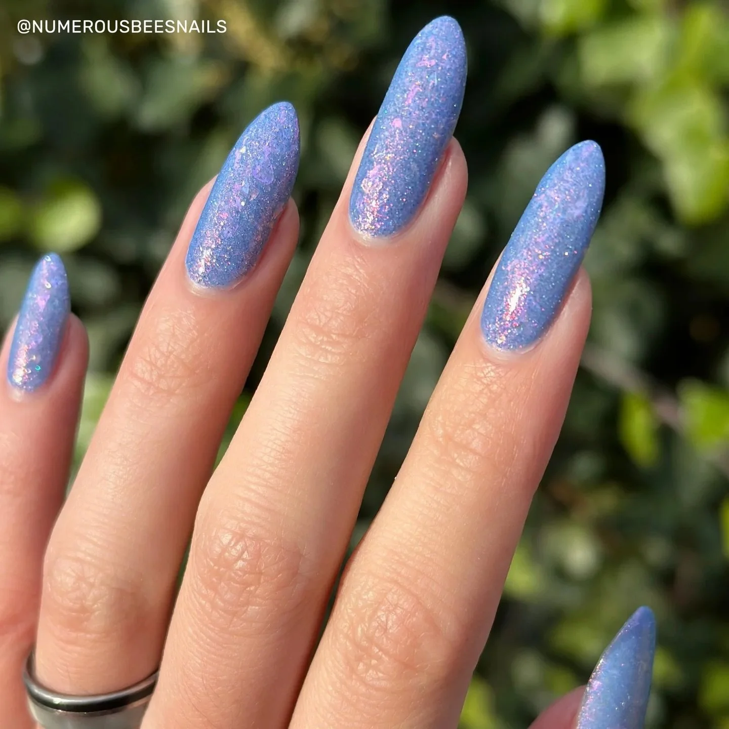 TWILIGHT TIDES 
The Impressionism Collection

Light ultramarine with pink/red/orange aurora shimmer, blue/pink reflective glitter, and aqua/blue/violet/pink iridescent flakies.

Swatched by @numerousbeesnails 
Paid PR 

Inspired by &ldquo;Waterloo Br